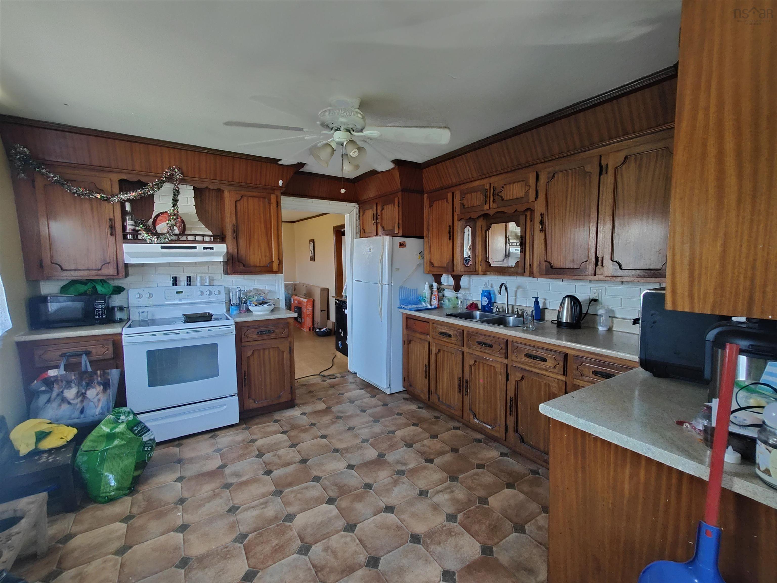 $152,000.00: 131 Maple Avenue, Glace Bay