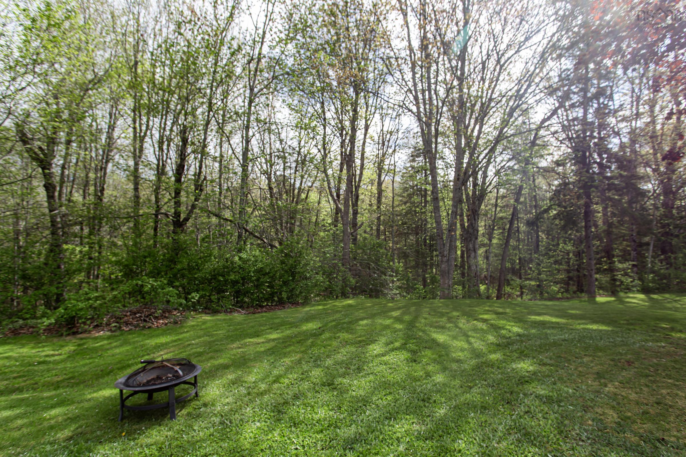 $409,000.00: 1528 Highway 201, South Greenwood