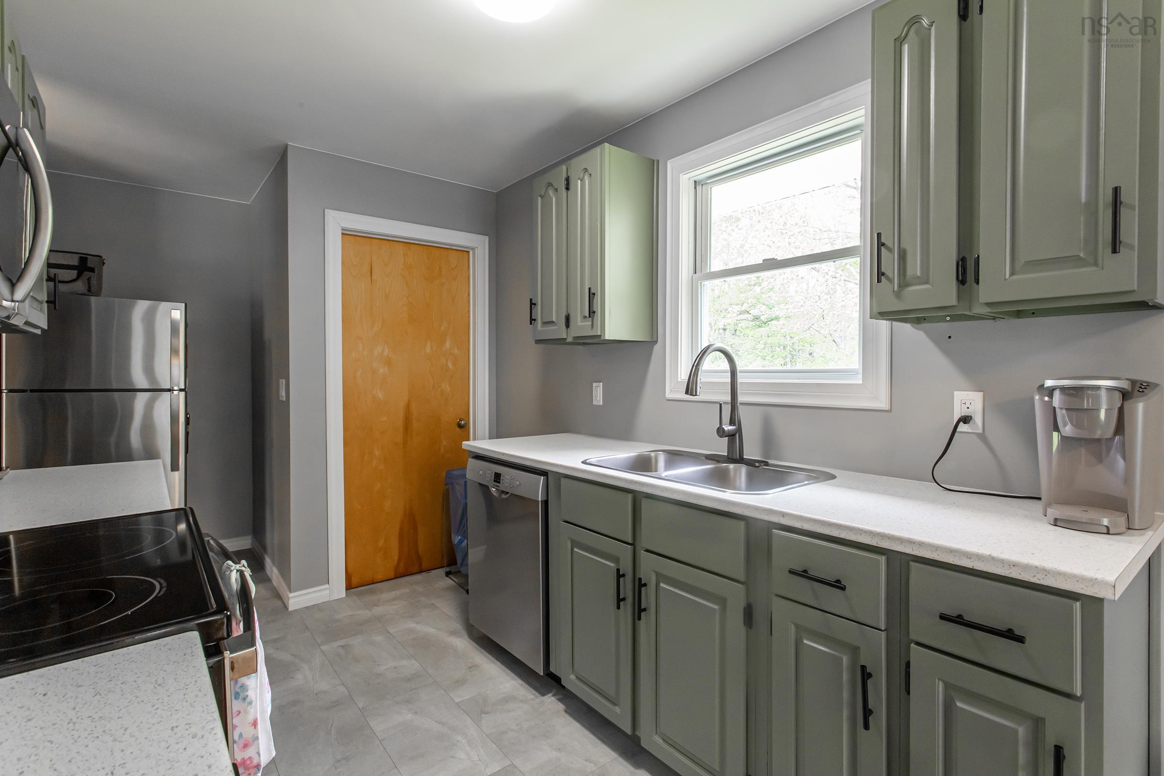 $409,000.00: 1528 Highway 201, South Greenwood