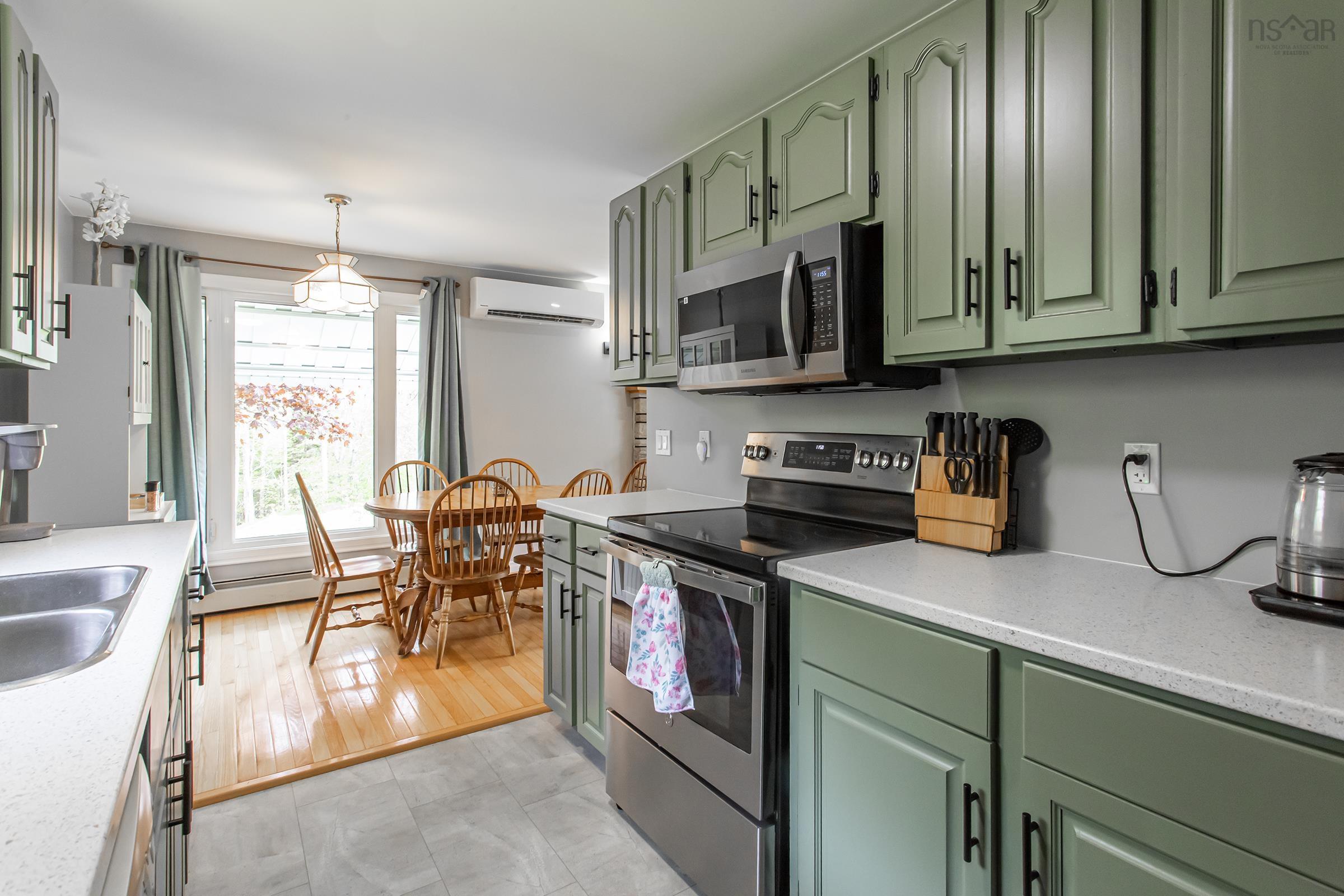 $409,000.00: 1528 Highway 201, South Greenwood