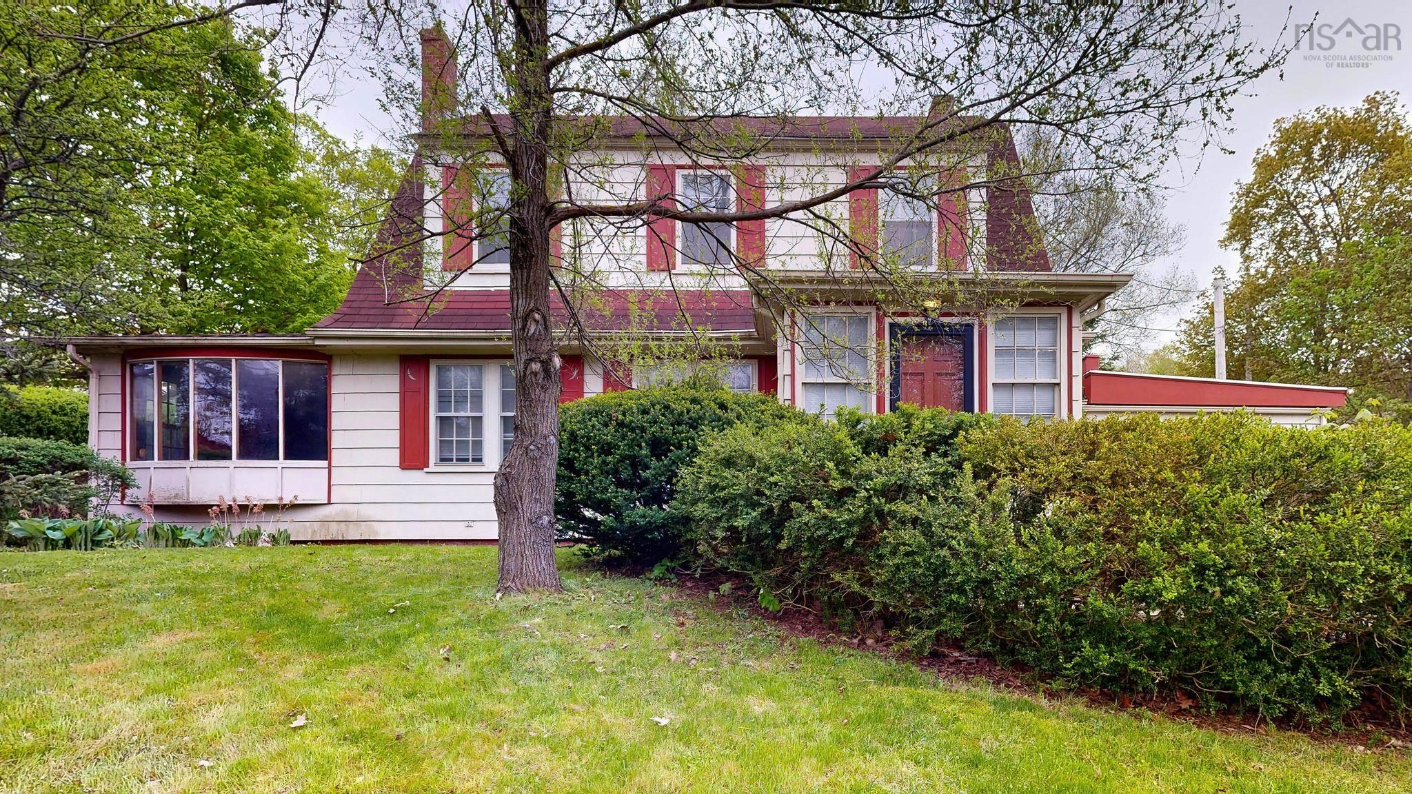 $375,000.00: 40 Park Street, Kentville