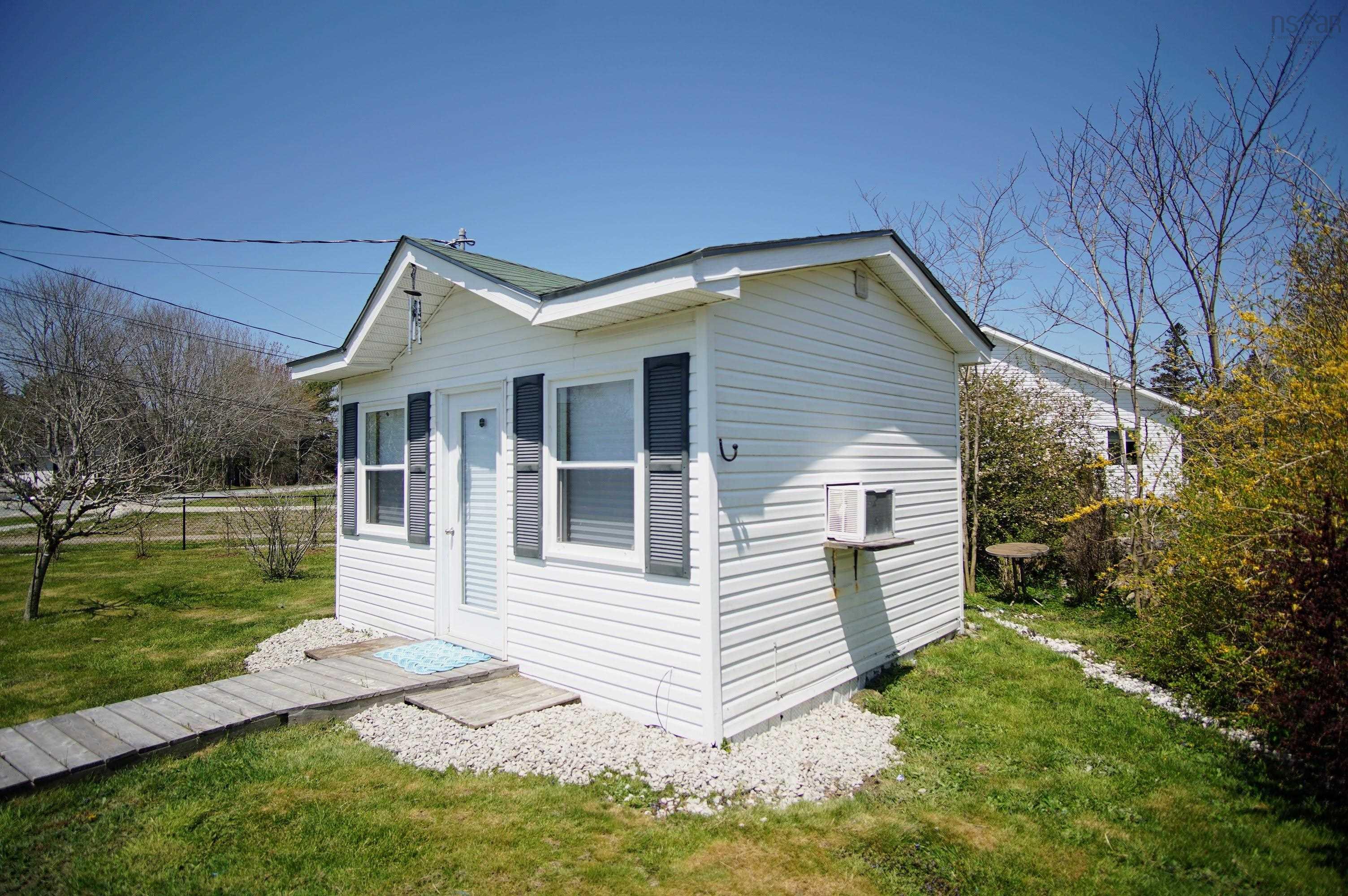 $309,000.00: 84 George Street, Shelburne