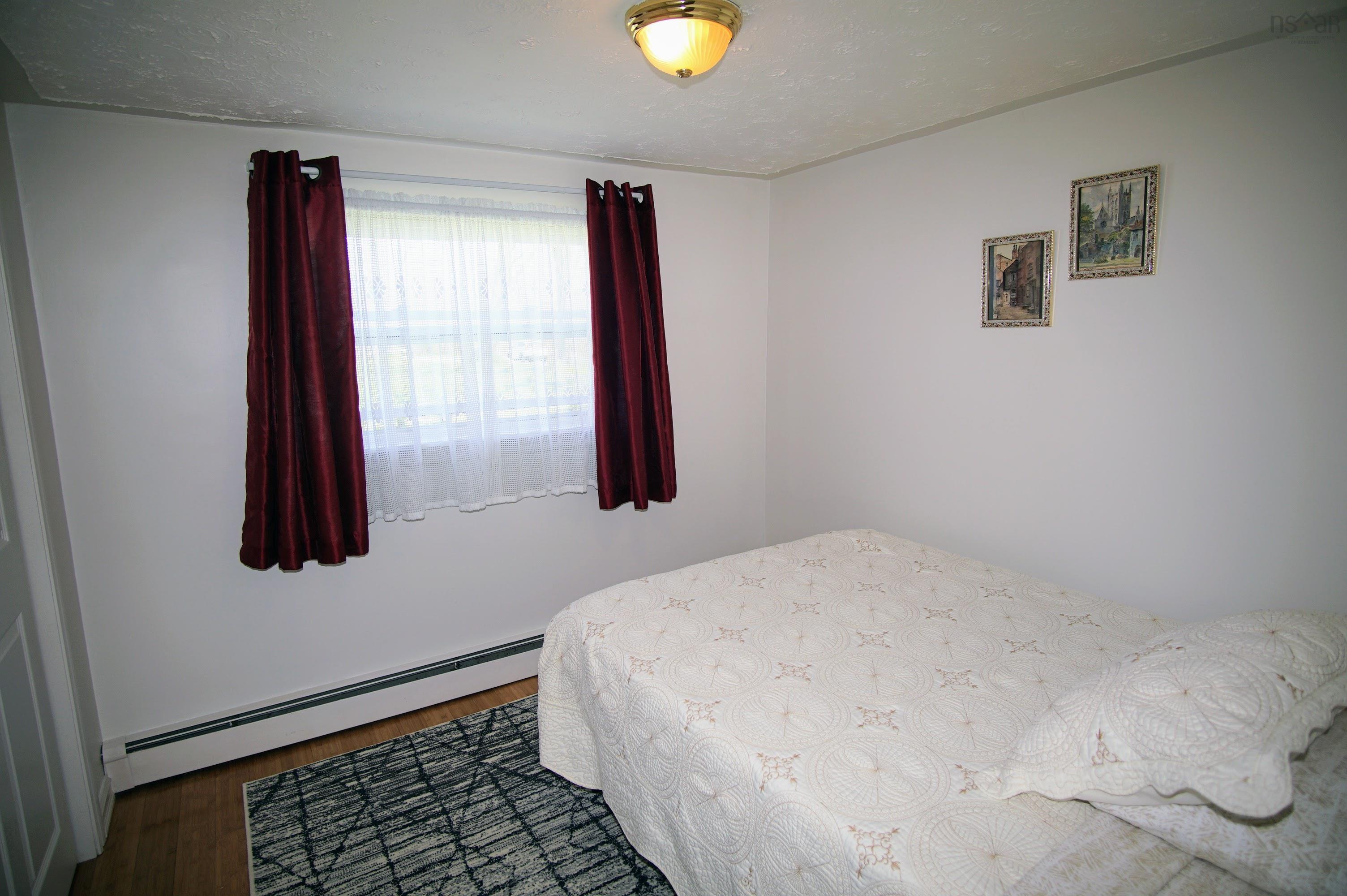 $309,000.00: 84 George Street, Shelburne