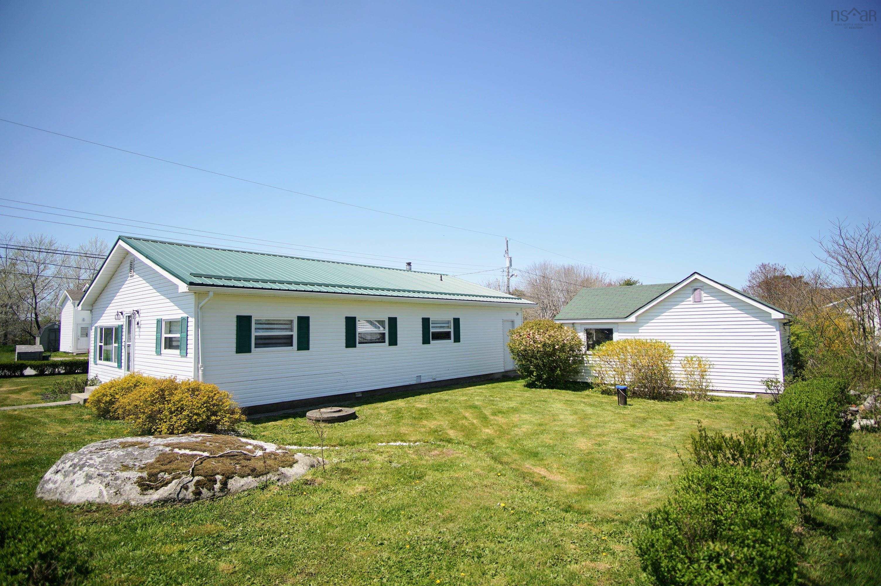 $309,000.00: 84 George Street, Shelburne