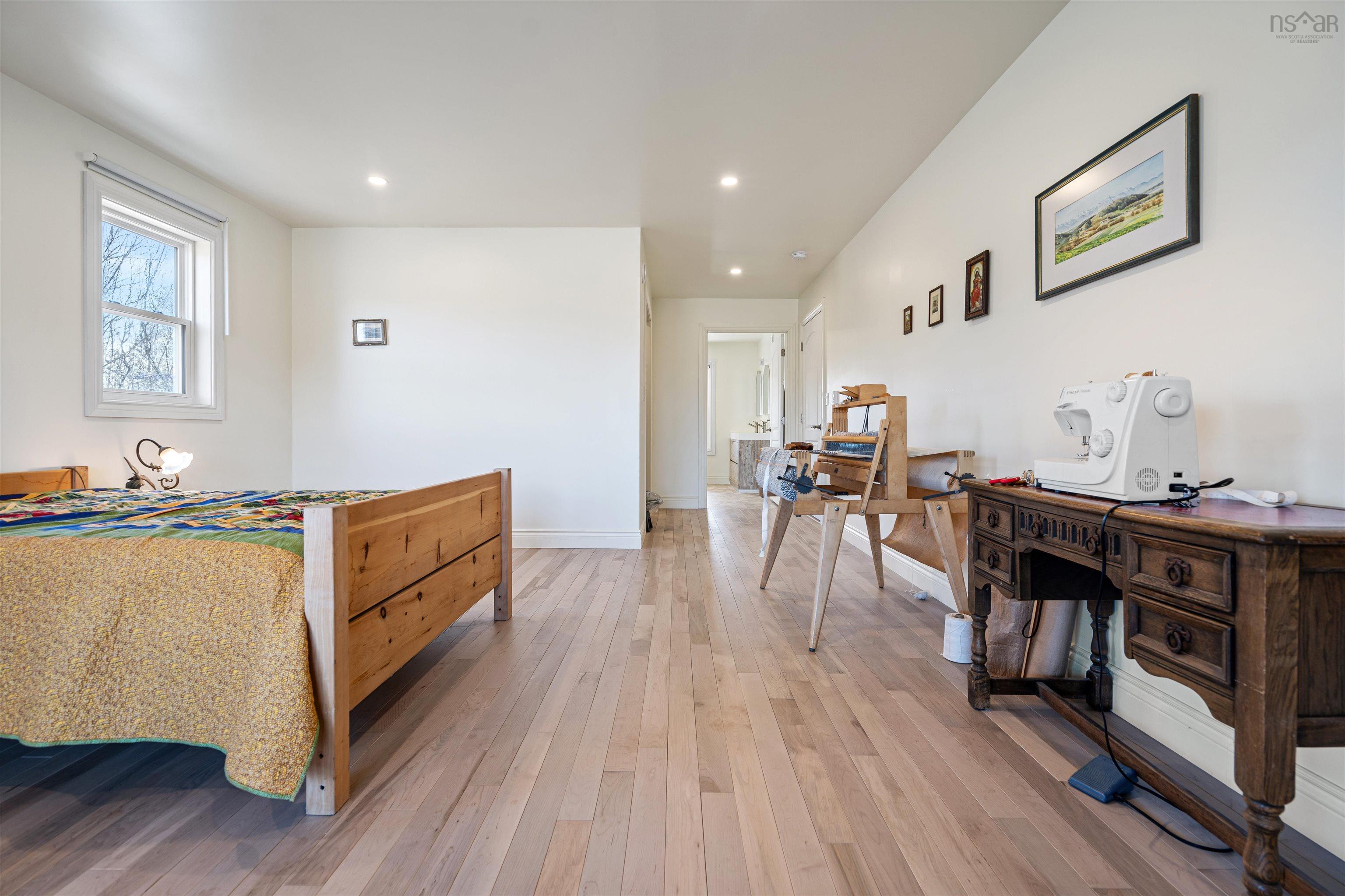 $950,000.00: 549 Farm Road, Heatherton