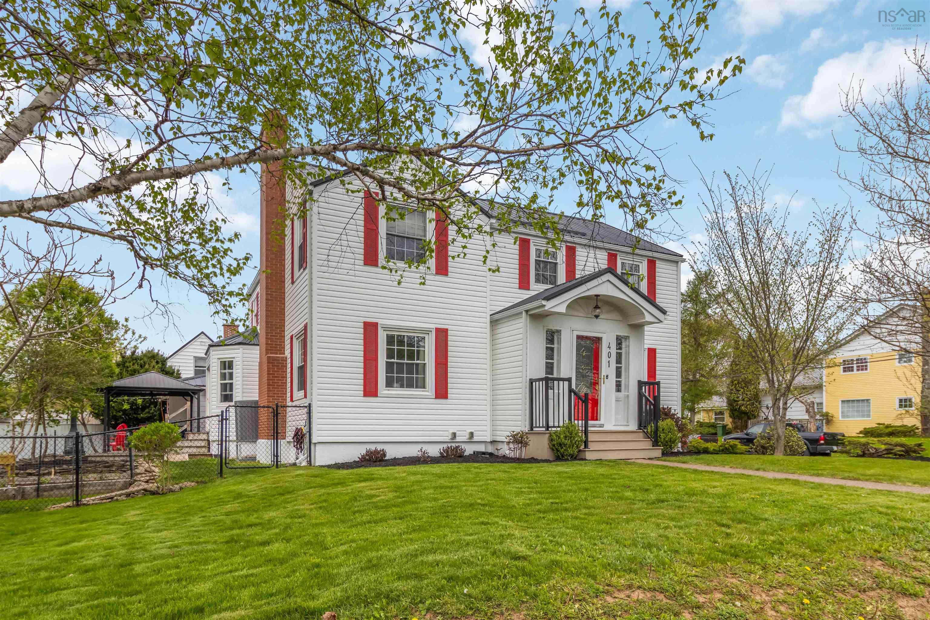 $575,000.00: 401 Robie Street, Truro