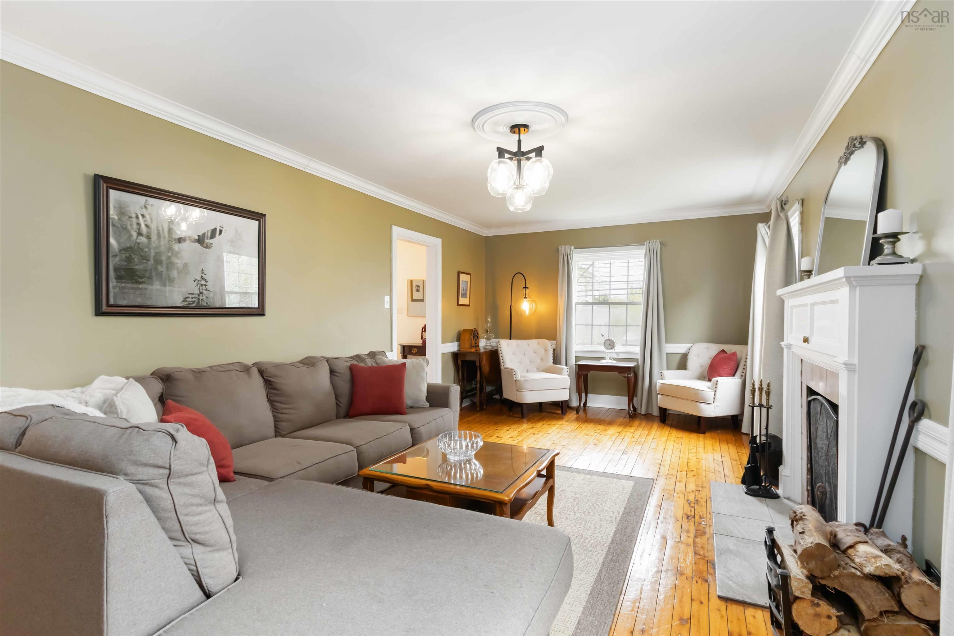 $575,000.00: 401 Robie Street, Truro