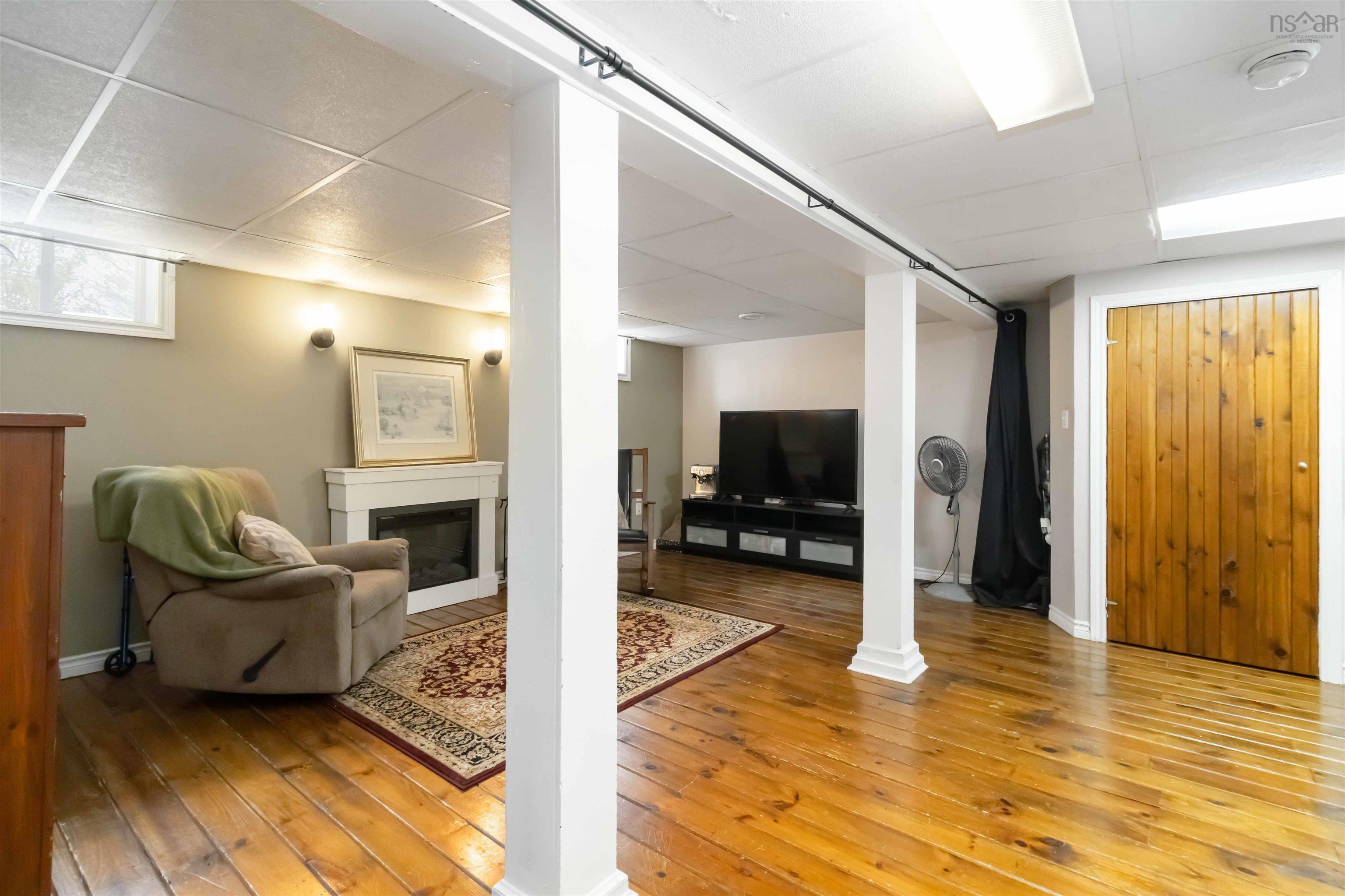 $575,000.00: 401 Robie Street, Truro