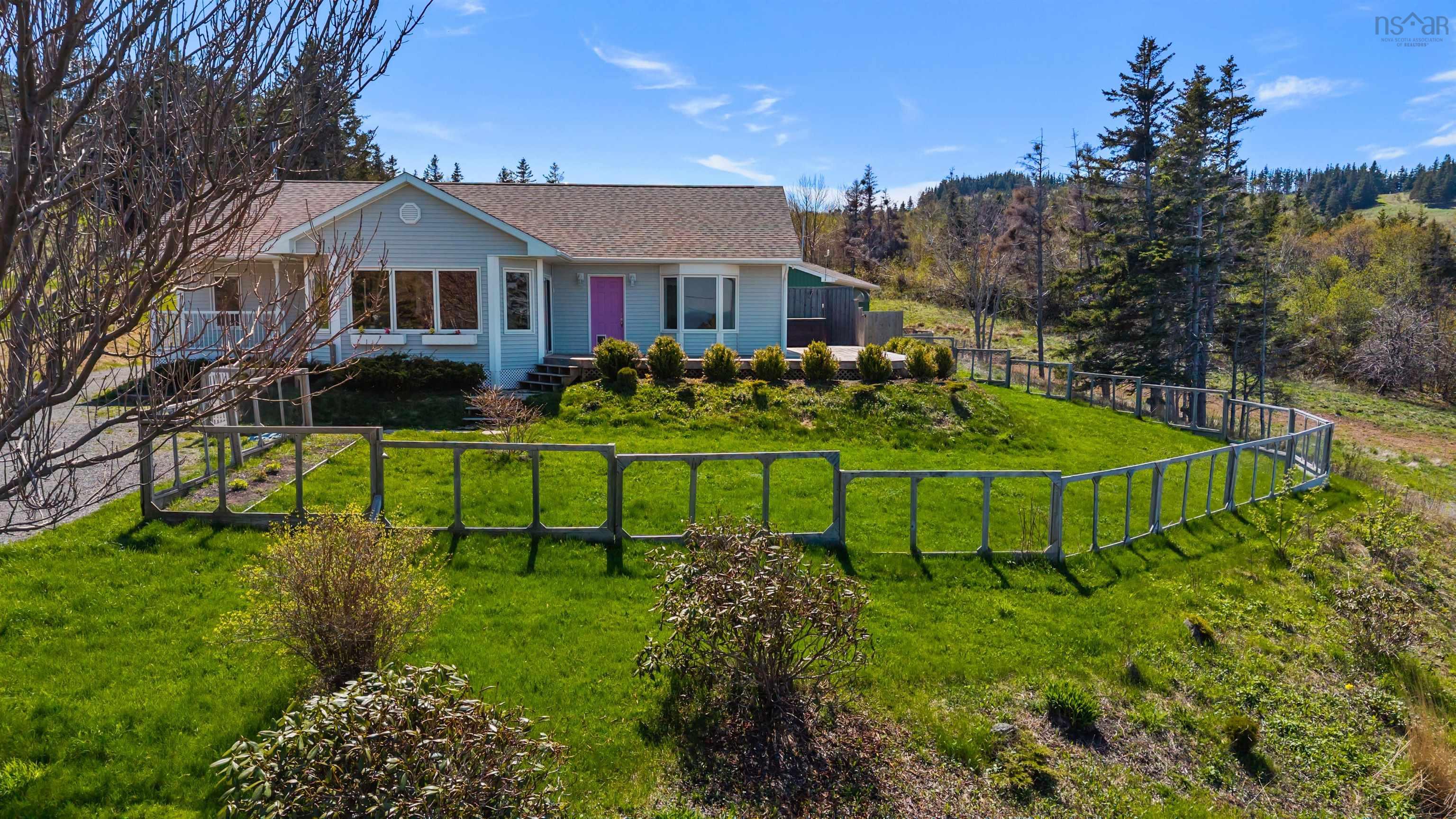 $459,000.00: 7067 Highway 337, Cape George