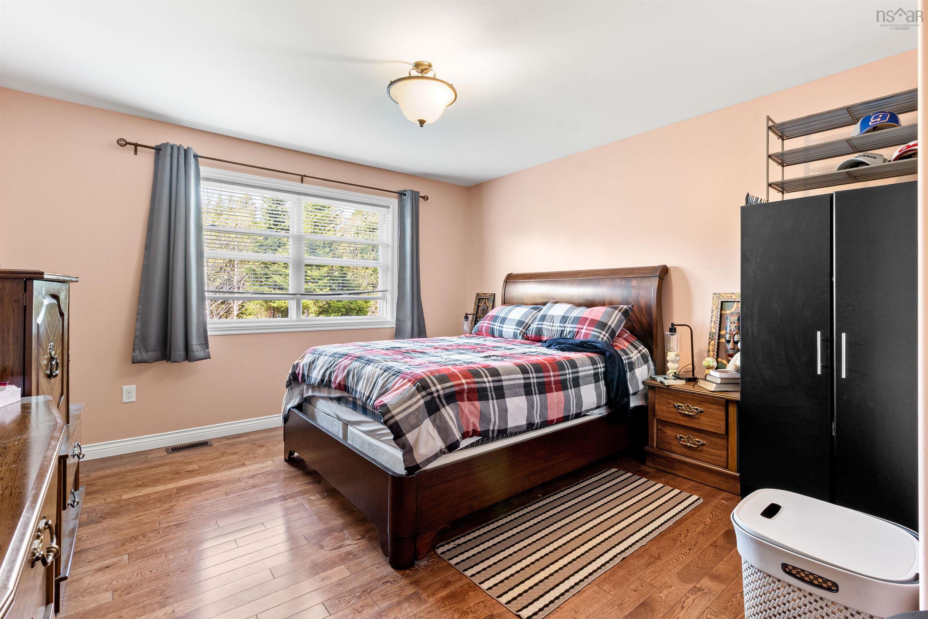 $645,000.00: 331 Newbury Road, Lucasville