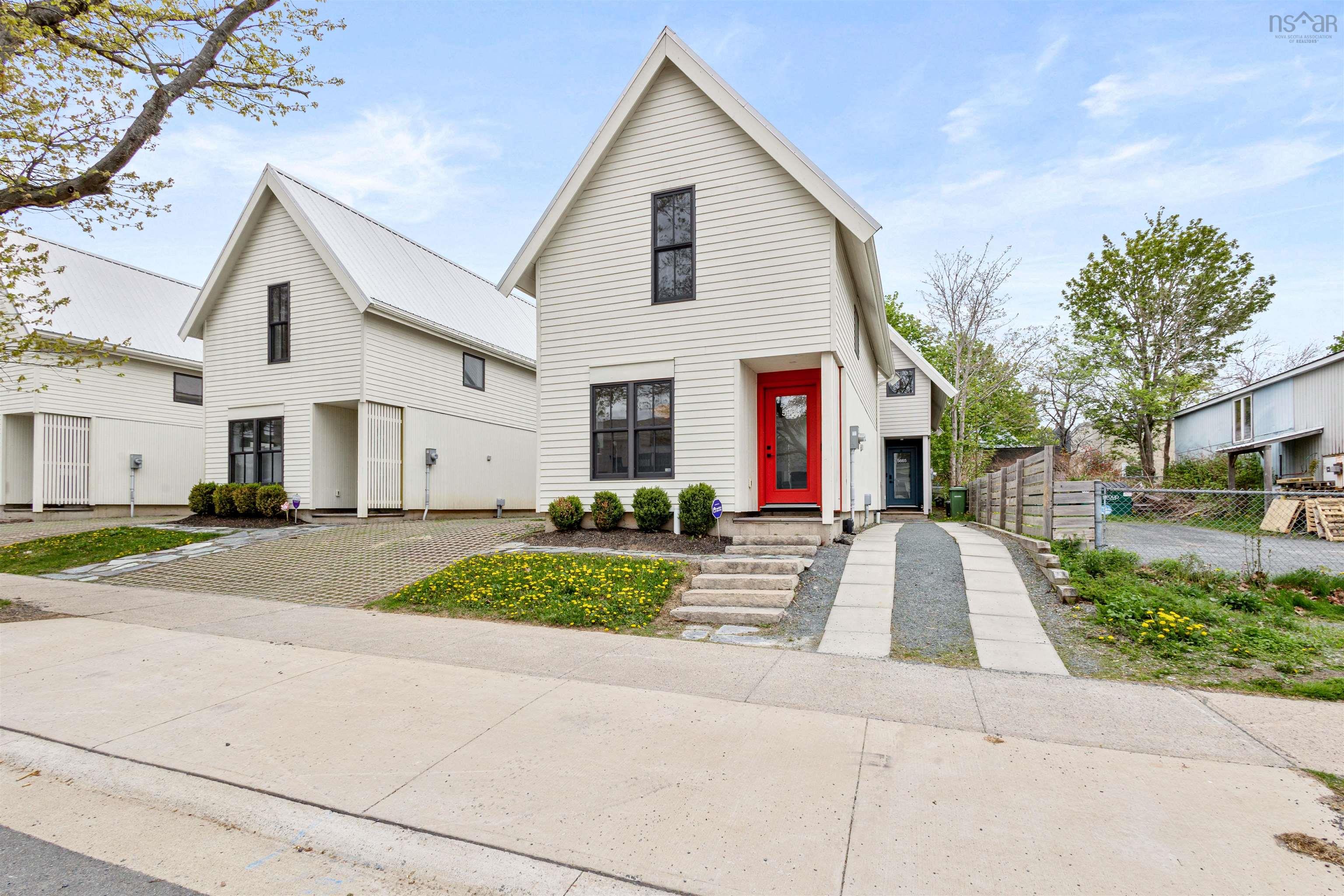 $750,000.00: 7 5663 Stanley Street, Halifax Peninsula