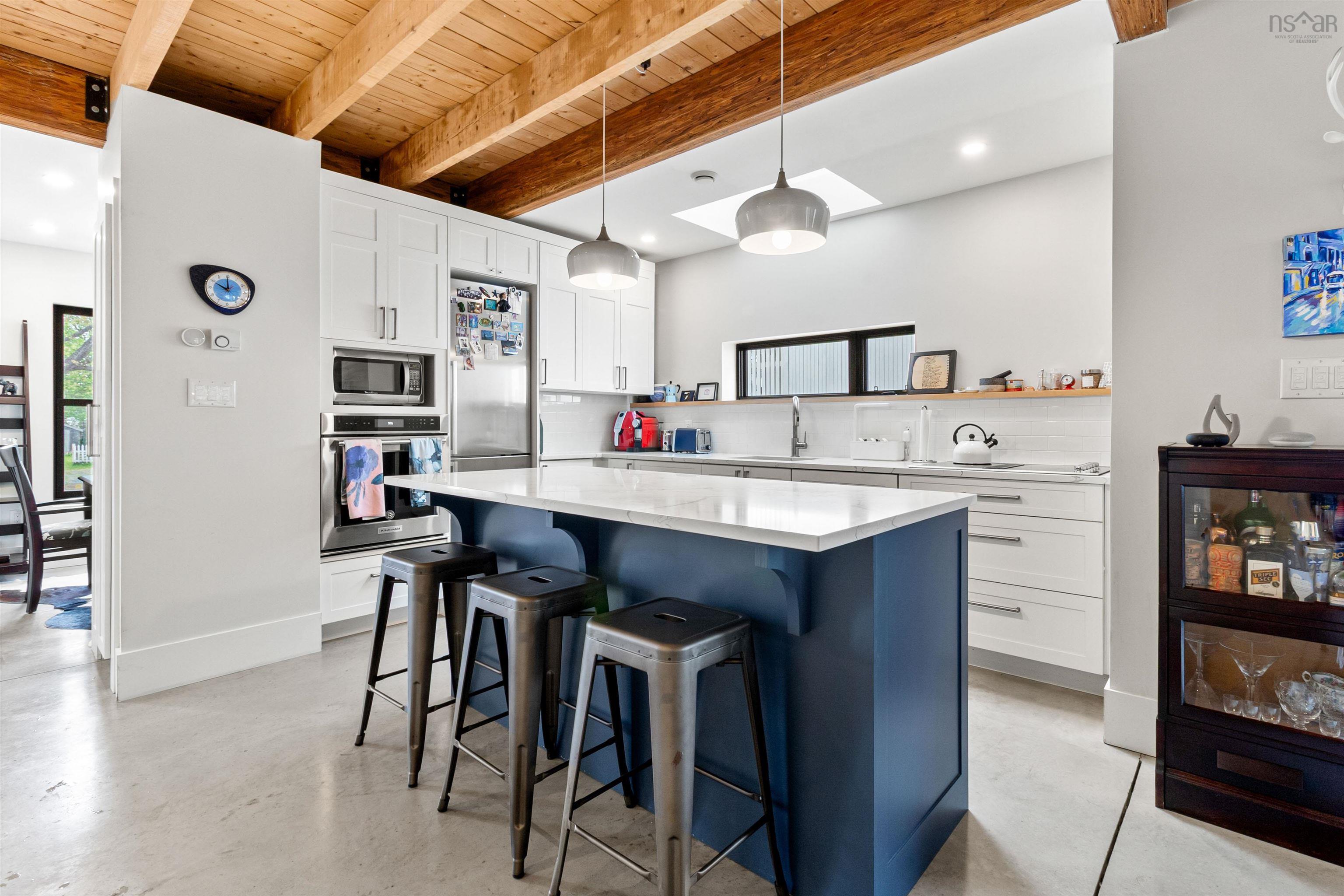 $750,000.00: 7 5663 Stanley Street, Halifax Peninsula