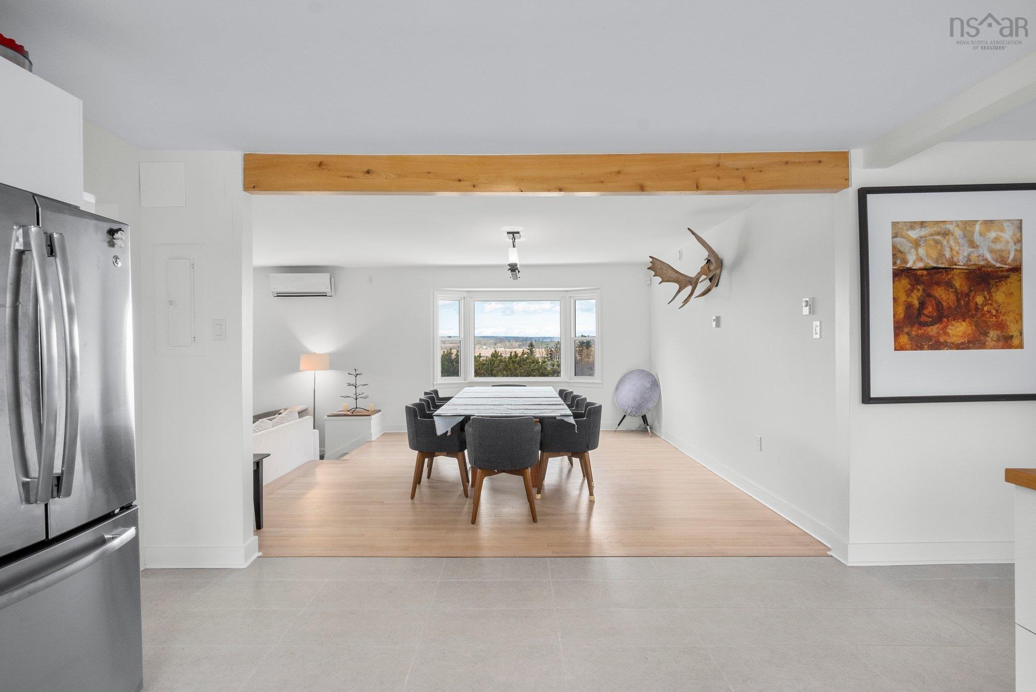 $995,000.00: 10165 Highway 1, Greenwich