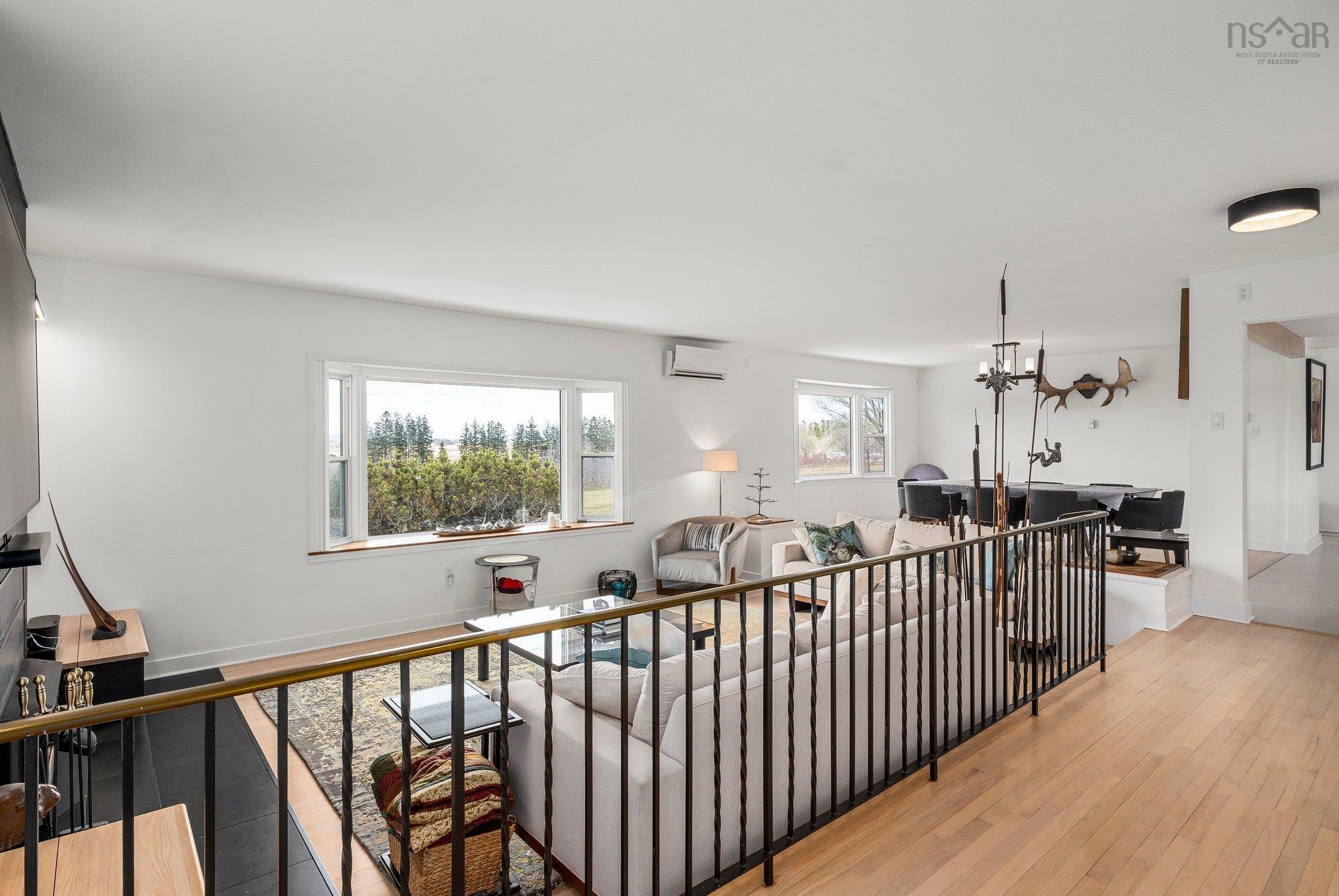 $995,000.00: 10165 Highway 1, Greenwich