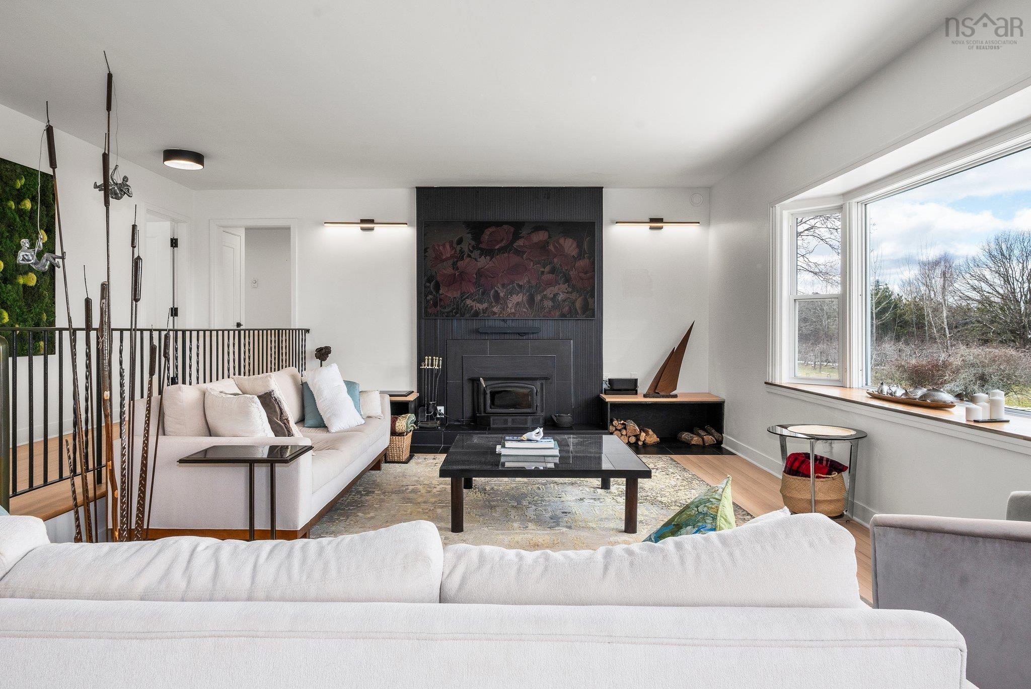 $995,000.00: 10165 Highway 1, Greenwich