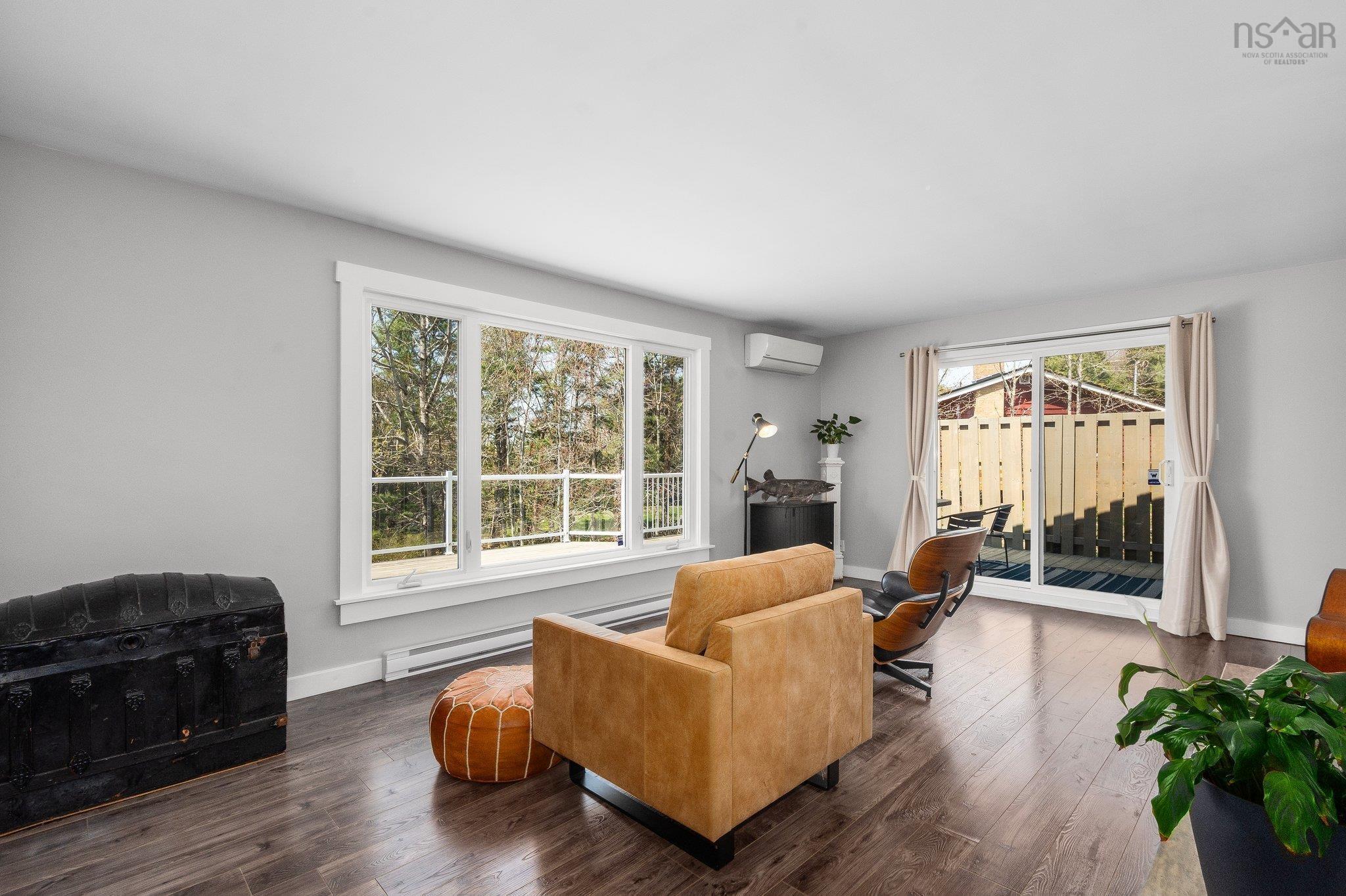 $925,000.00: 19 Francie Drive, Williamswood