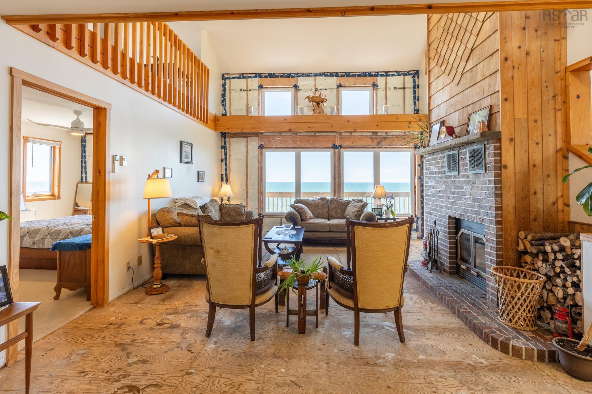 $699,900.00: 194 Thomas Road, Cape Forchu