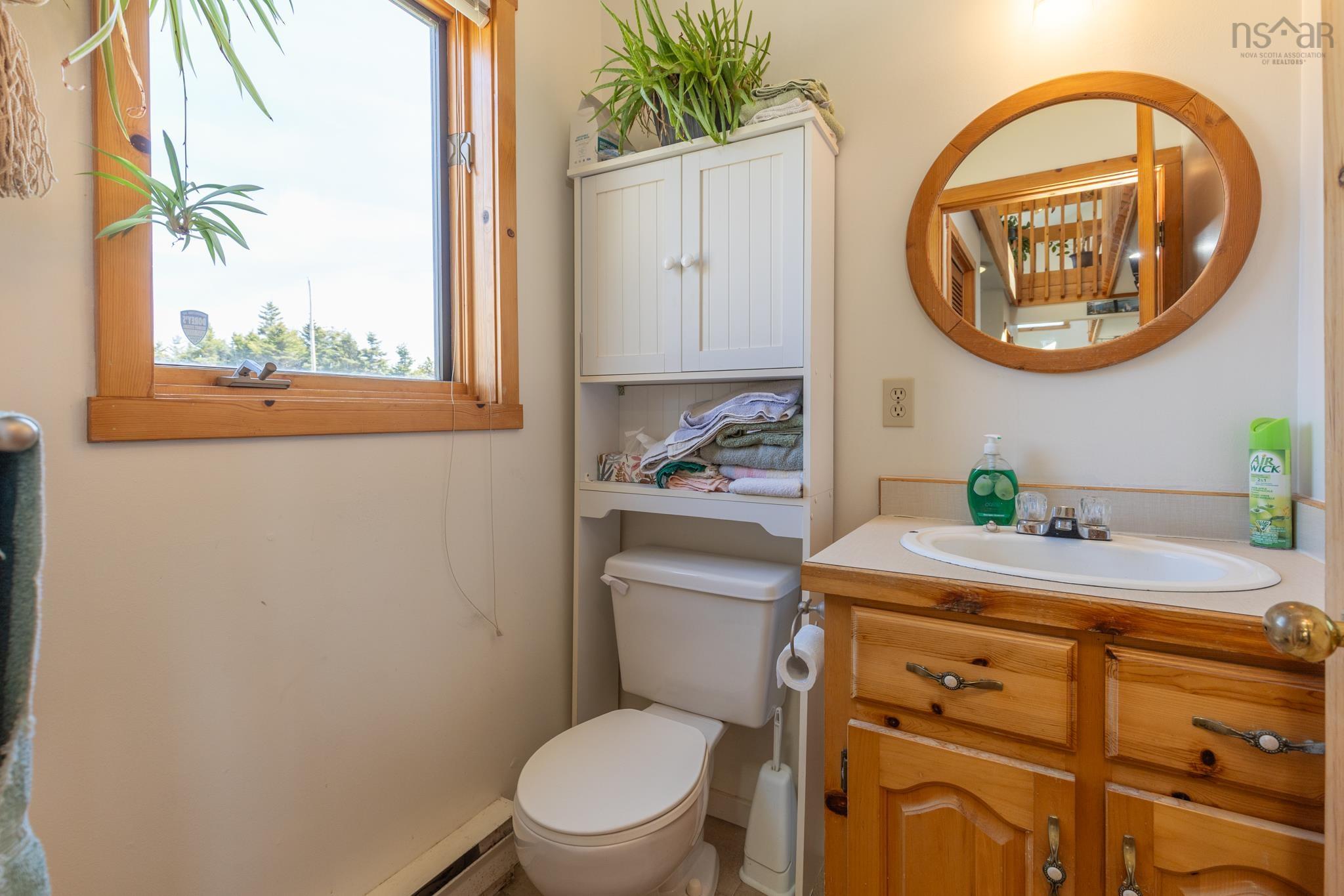 $699,900.00: 194 Thomas Road, Cape Forchu