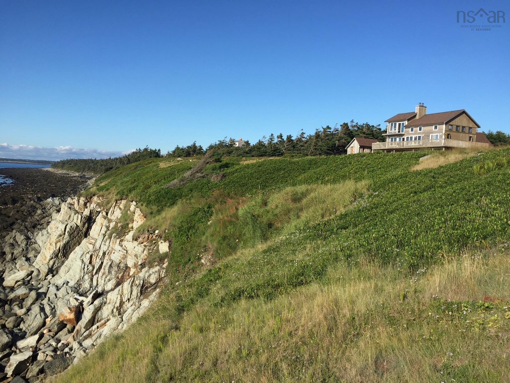 $699,900.00: 194 Thomas Road, Cape Forchu