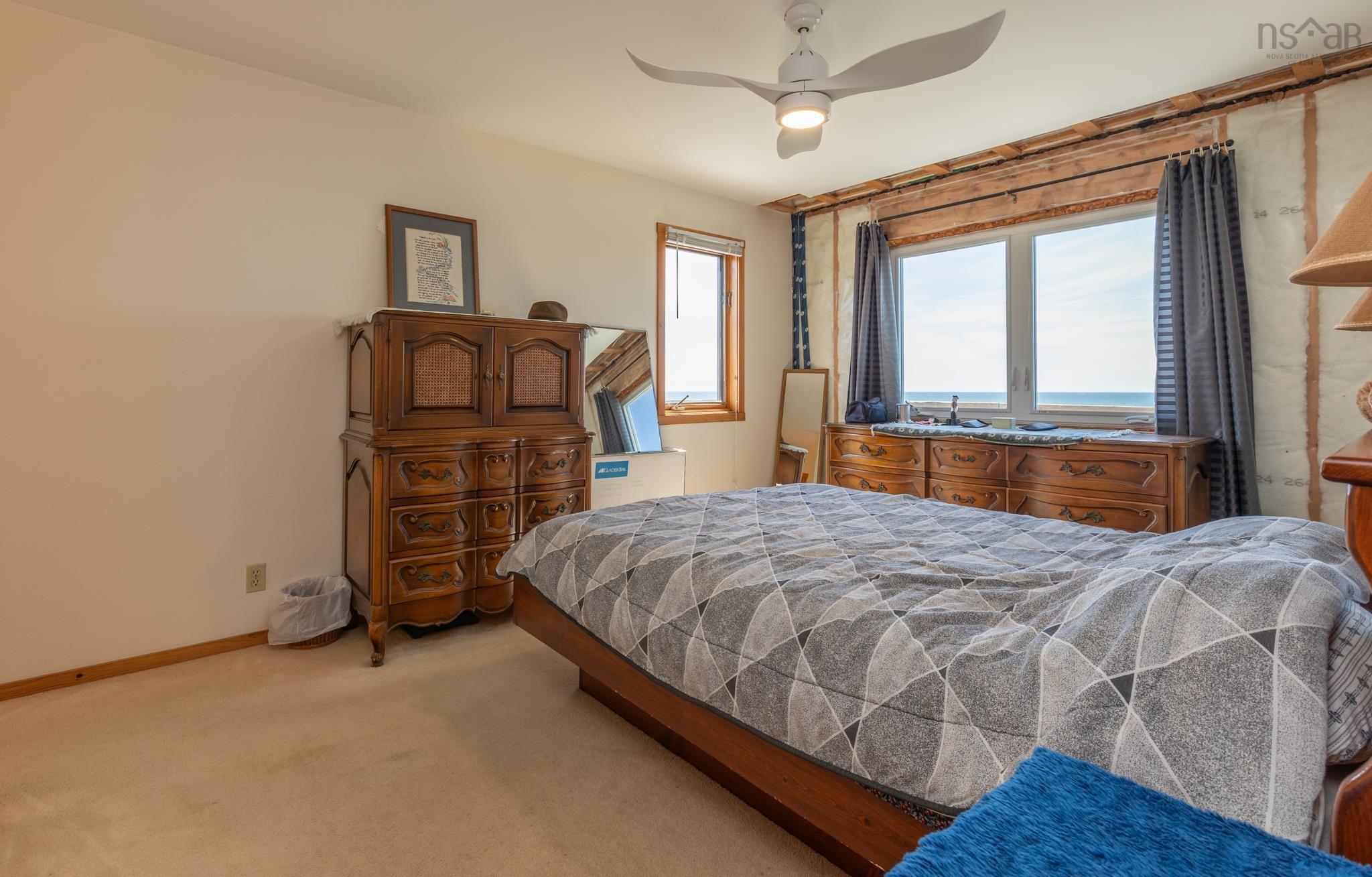 $699,900.00: 194 Thomas Road, Cape Forchu