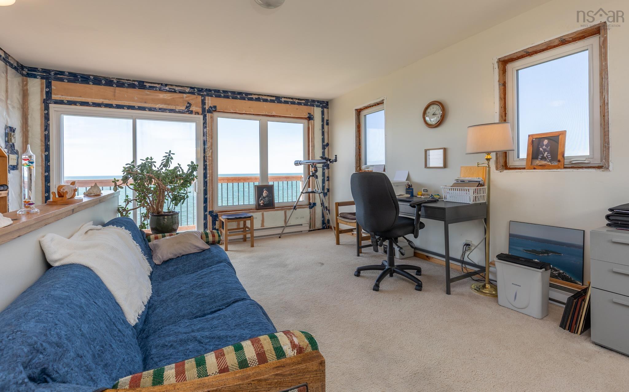 $699,900.00: 194 Thomas Road, Cape Forchu