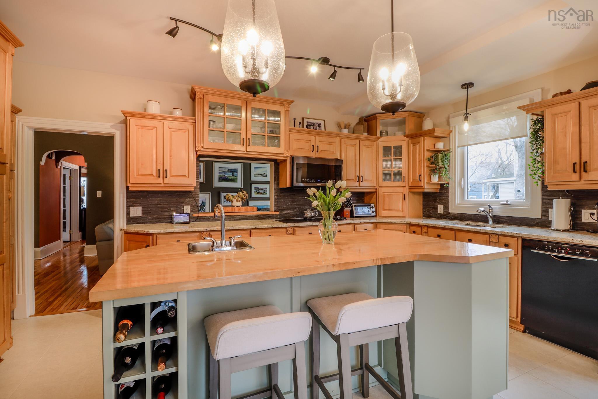 $599,000.00: 80 Whitney Avenue, Sydney