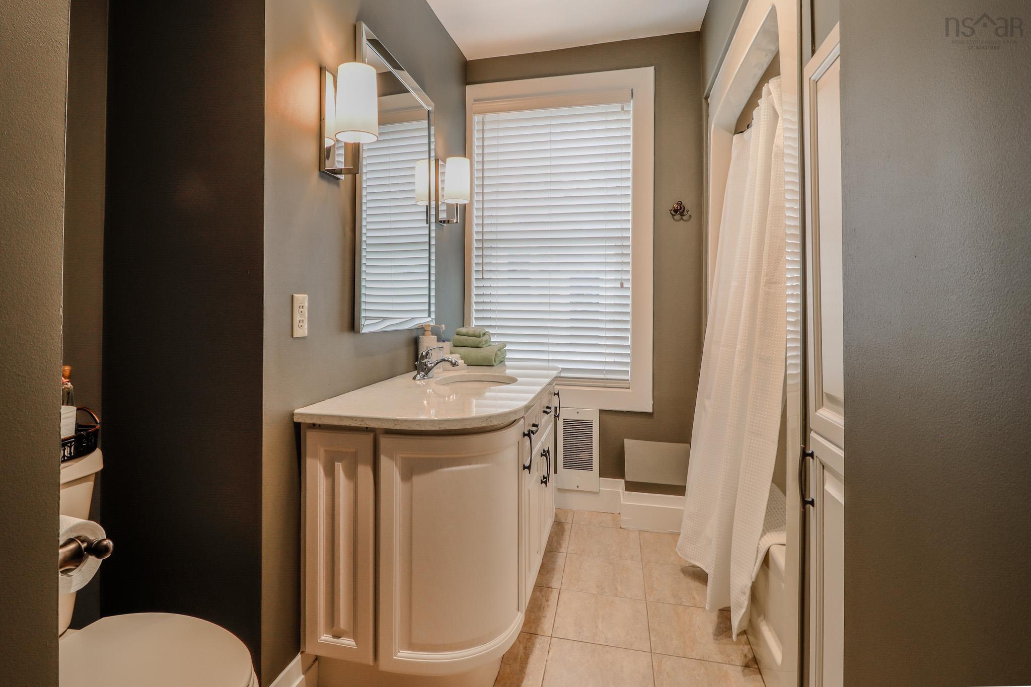 $599,000.00: 80 Whitney Avenue, Sydney