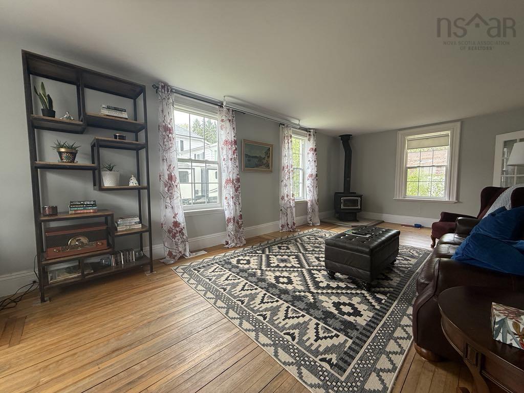 $369,900.00: 115 James Street, Oxford
