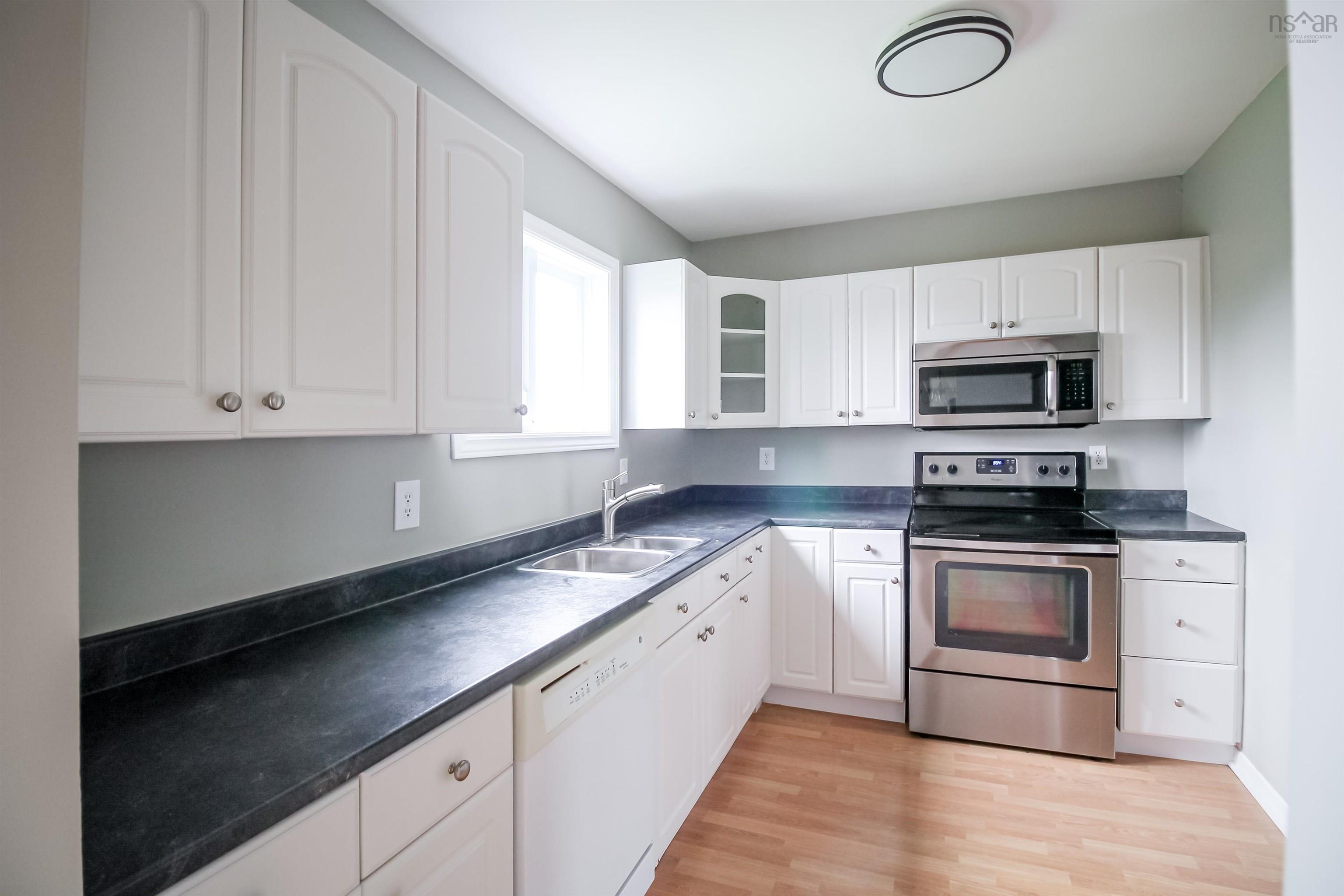 $384,900.00: 109 Hampton Green, Dartmouth