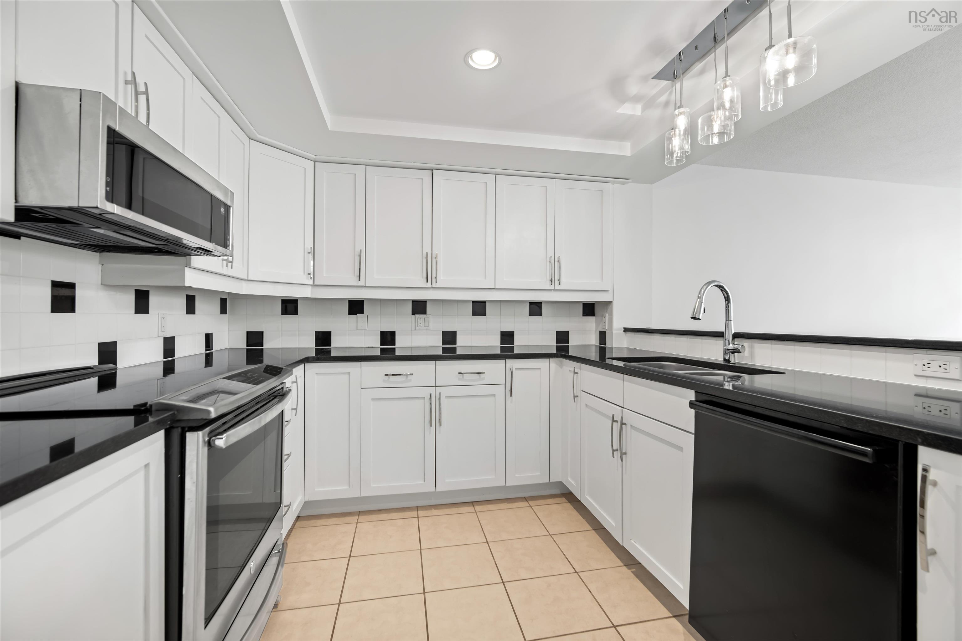 $949,900.00: 234 1477 Lower Water Street, Halifax
