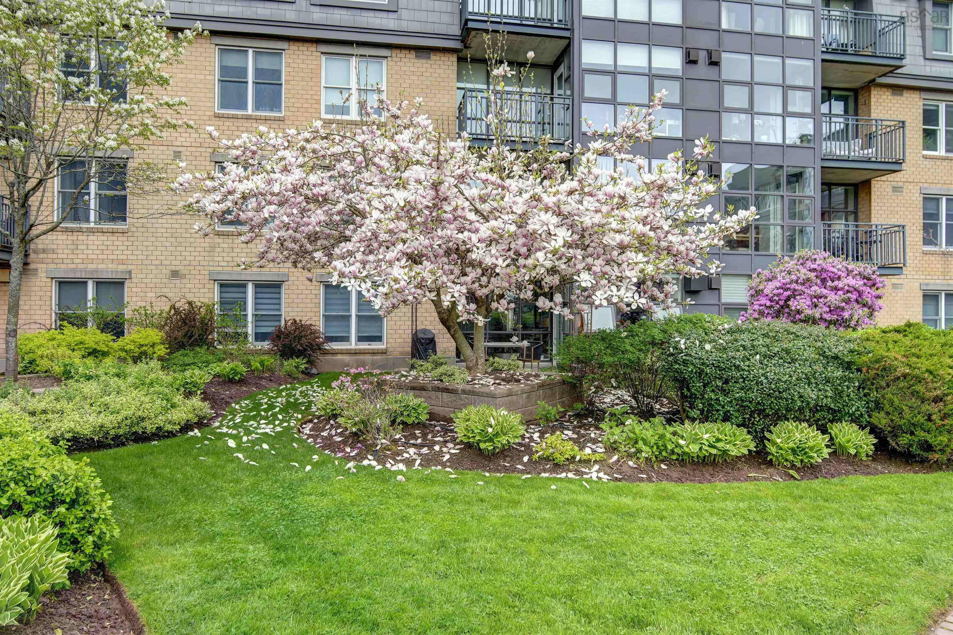$949,900.00: 234 1477 Lower Water Street, Halifax