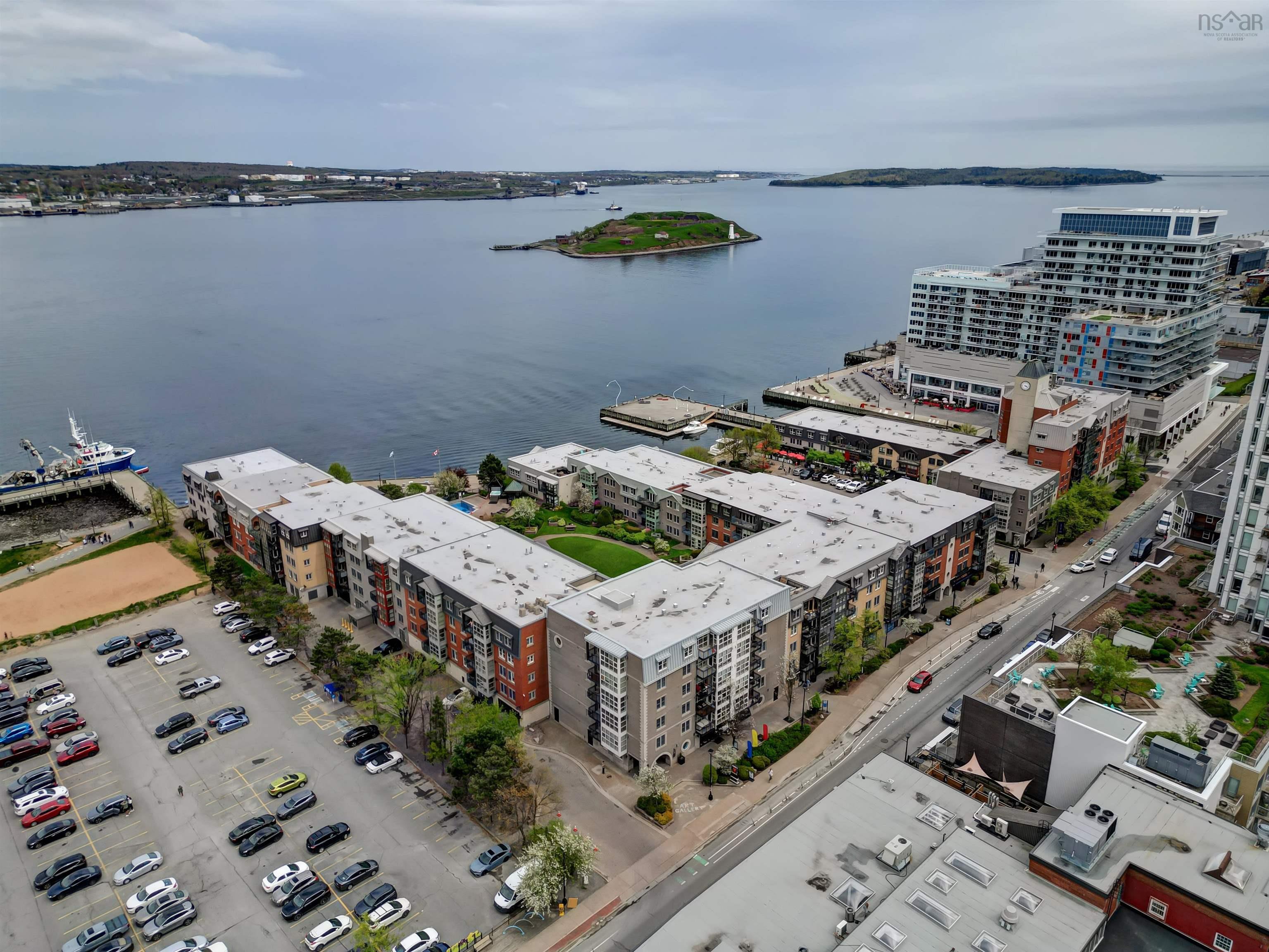 $949,900.00: 234 1477 Lower Water Street, Halifax