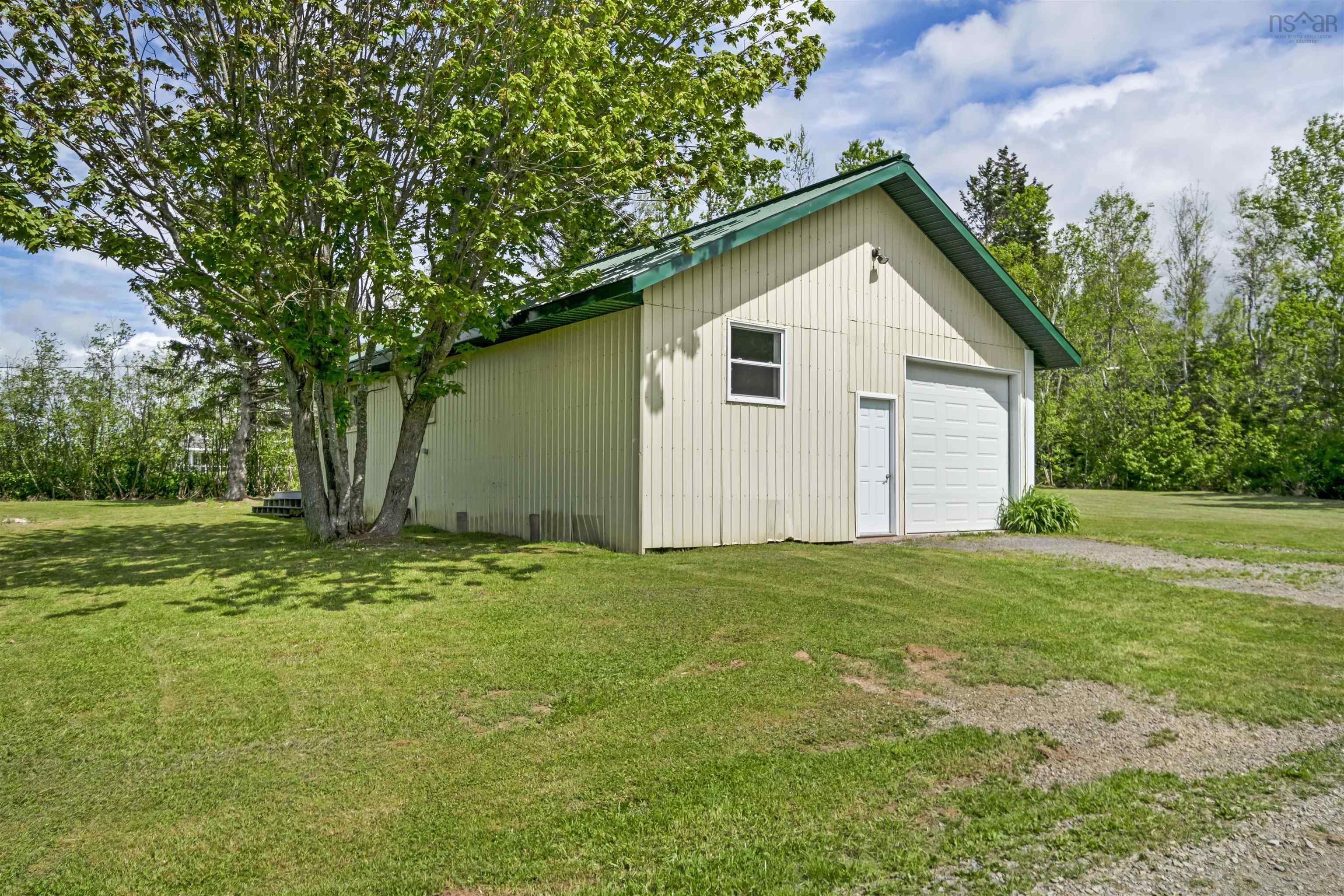 $149,900.00: 3654 Shore Road, Ponds