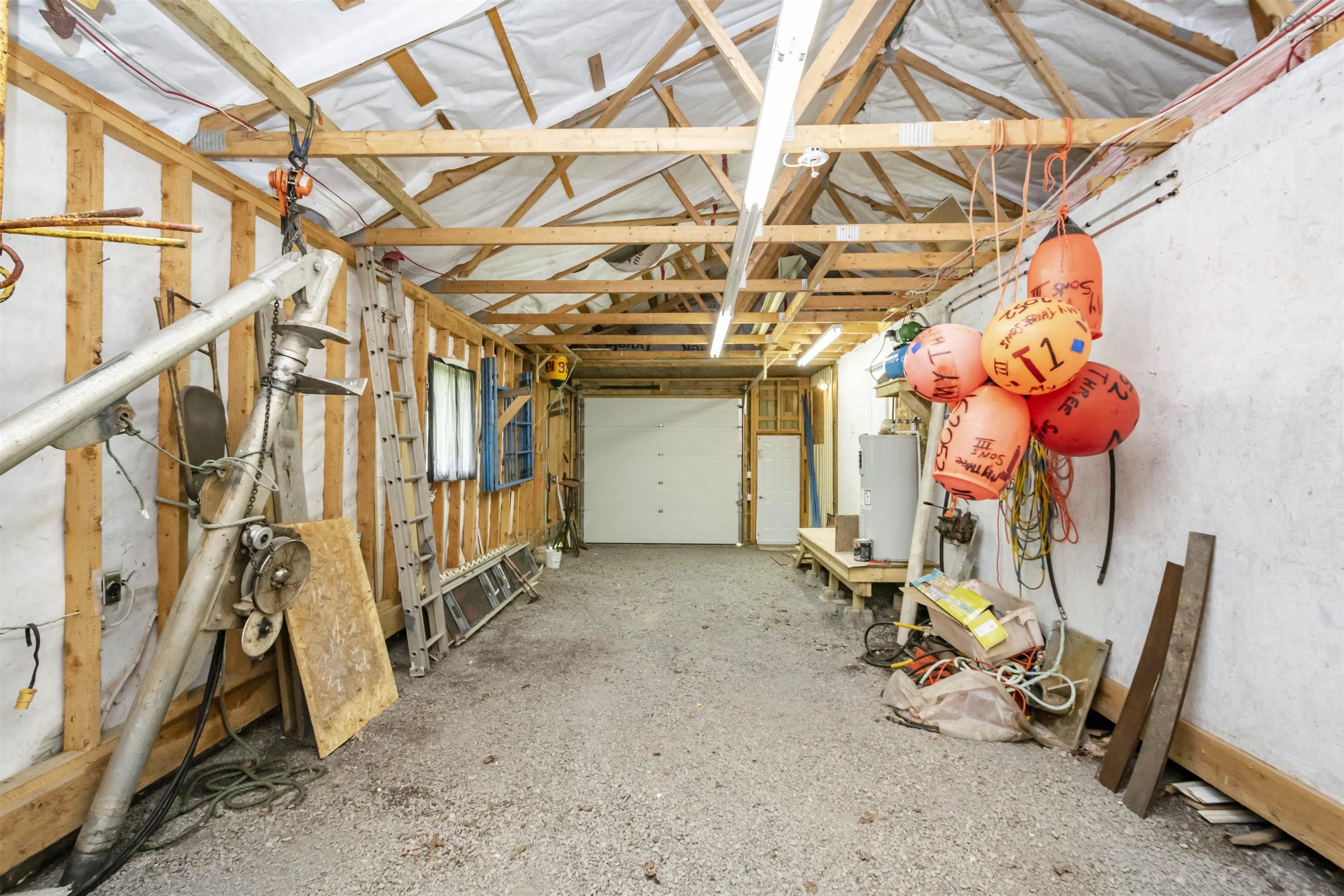 $149,900.00: 3654 Shore Road, Ponds