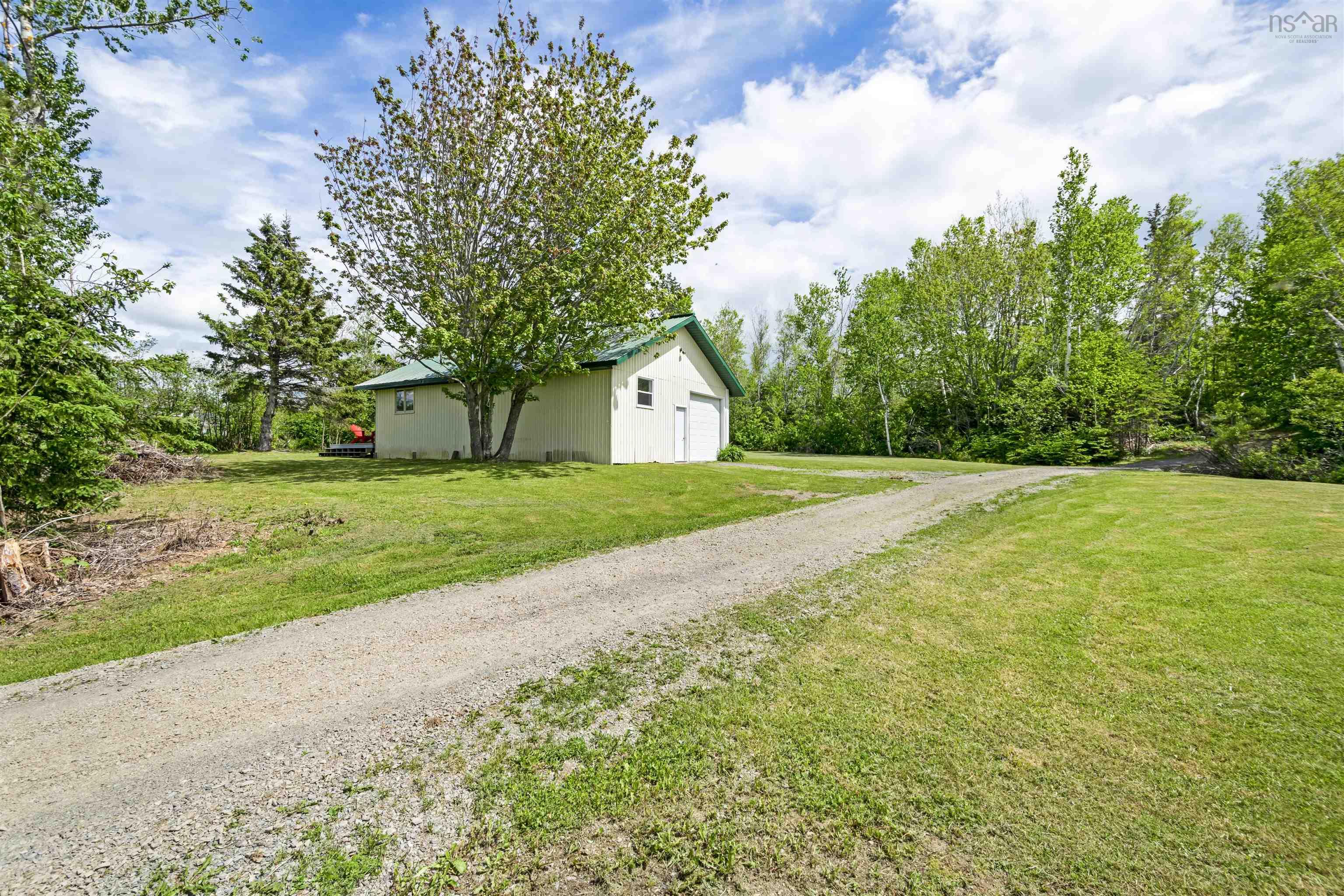 $149,900.00: 3654 Shore Road, Ponds