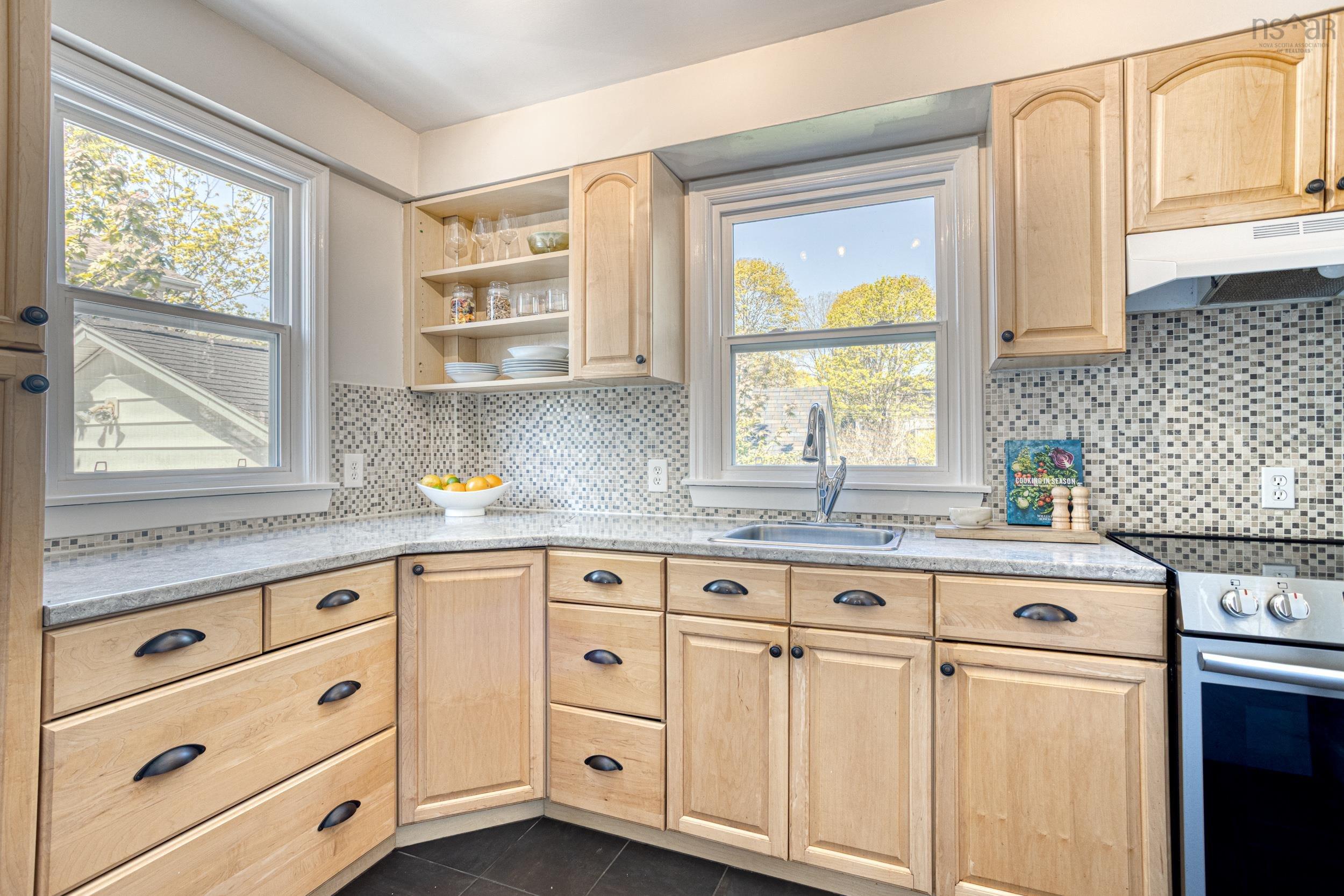 $725,000.00: 6415 Seaforth Street, Halifax
