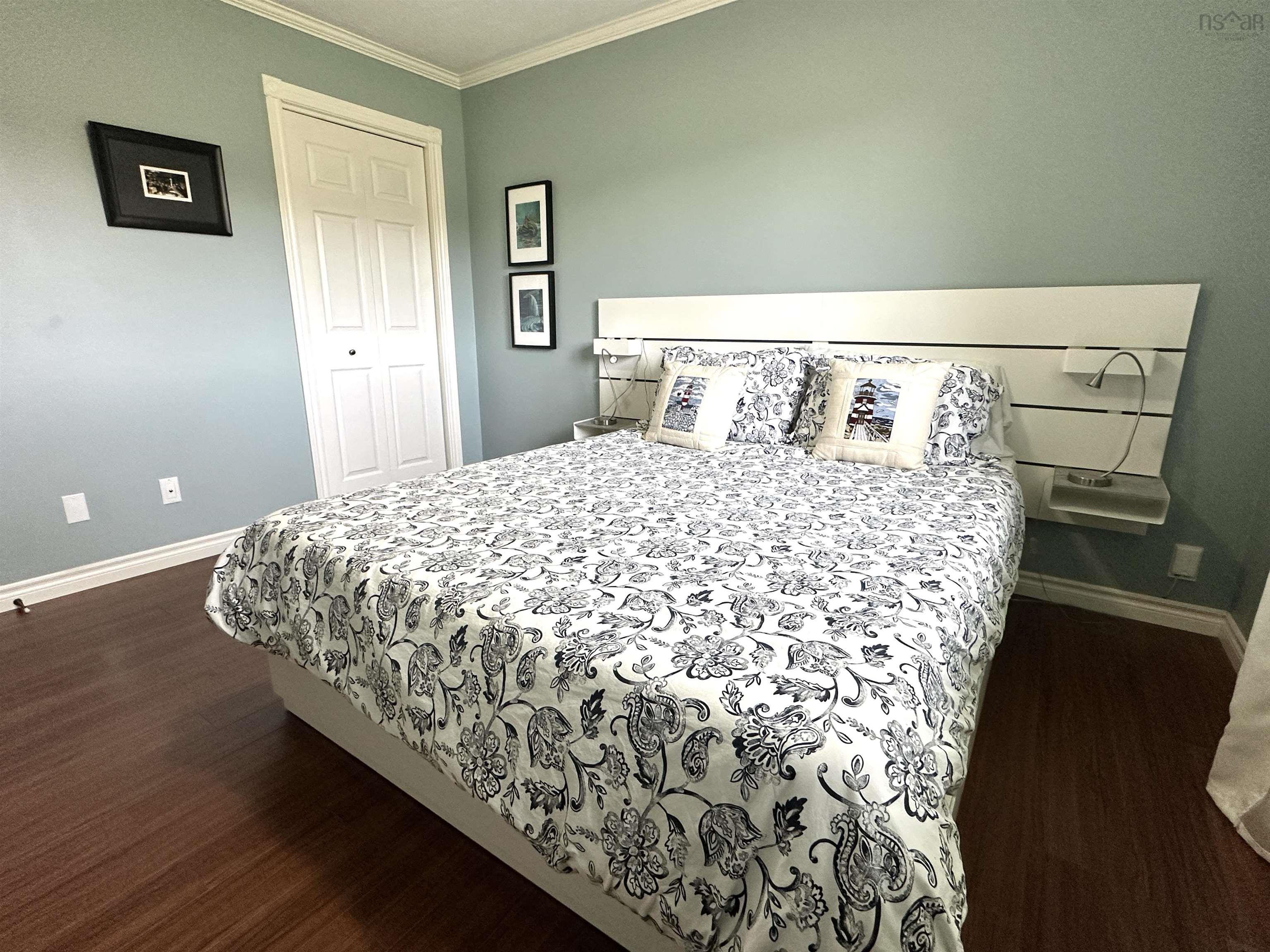 $389,900.00: 2 Delcon Avenue, Pine Grove