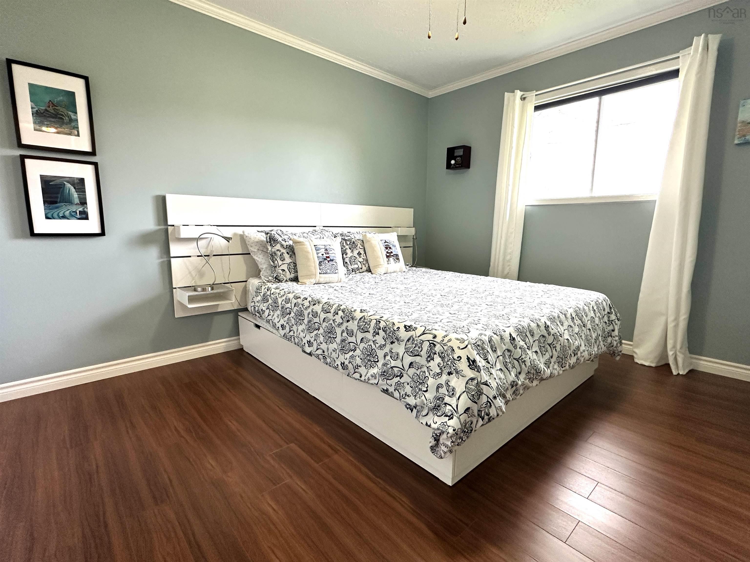 $389,900.00: 2 Delcon Avenue, Pine Grove