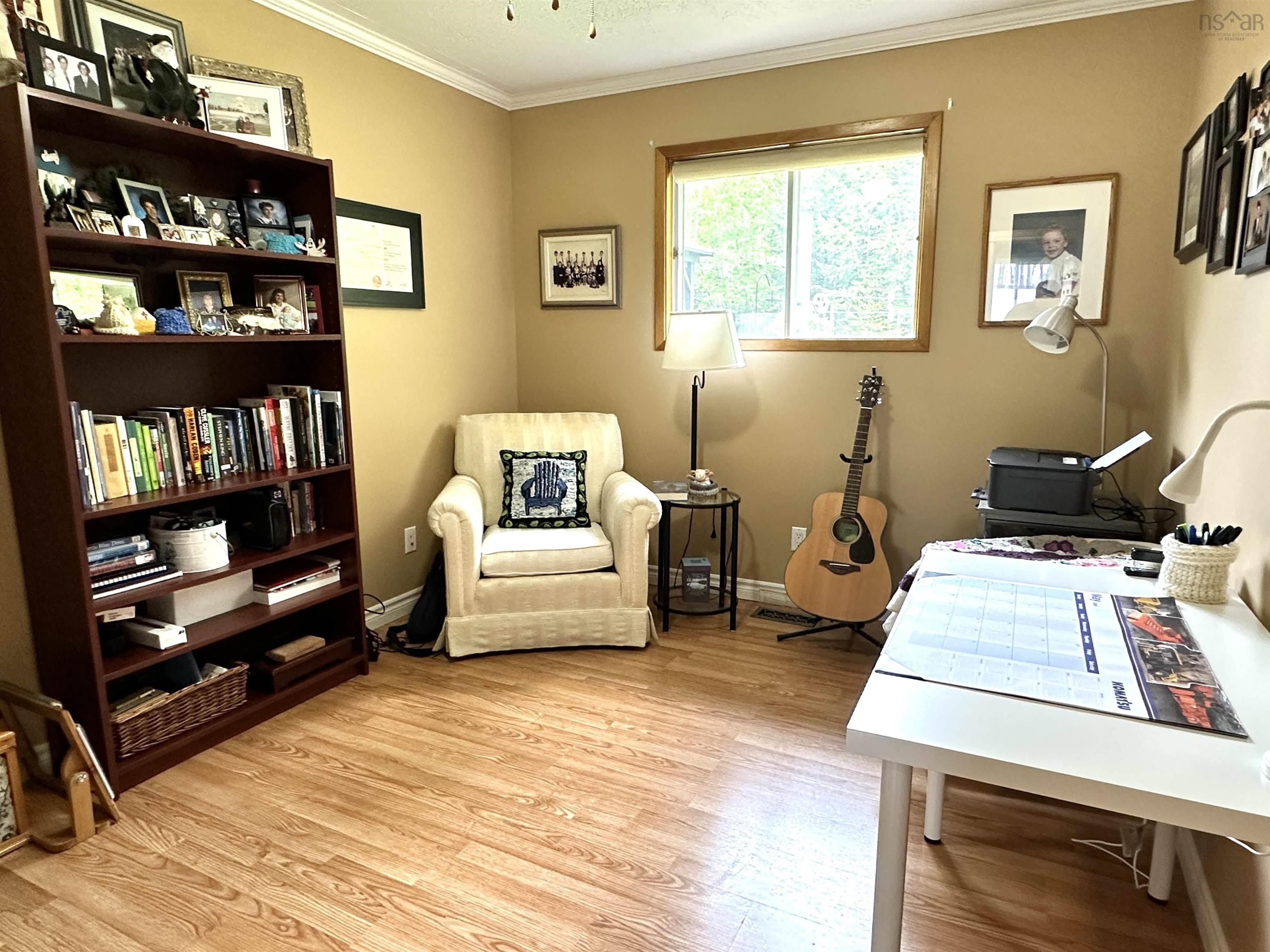 $389,900.00: 2 Delcon Avenue, Pine Grove