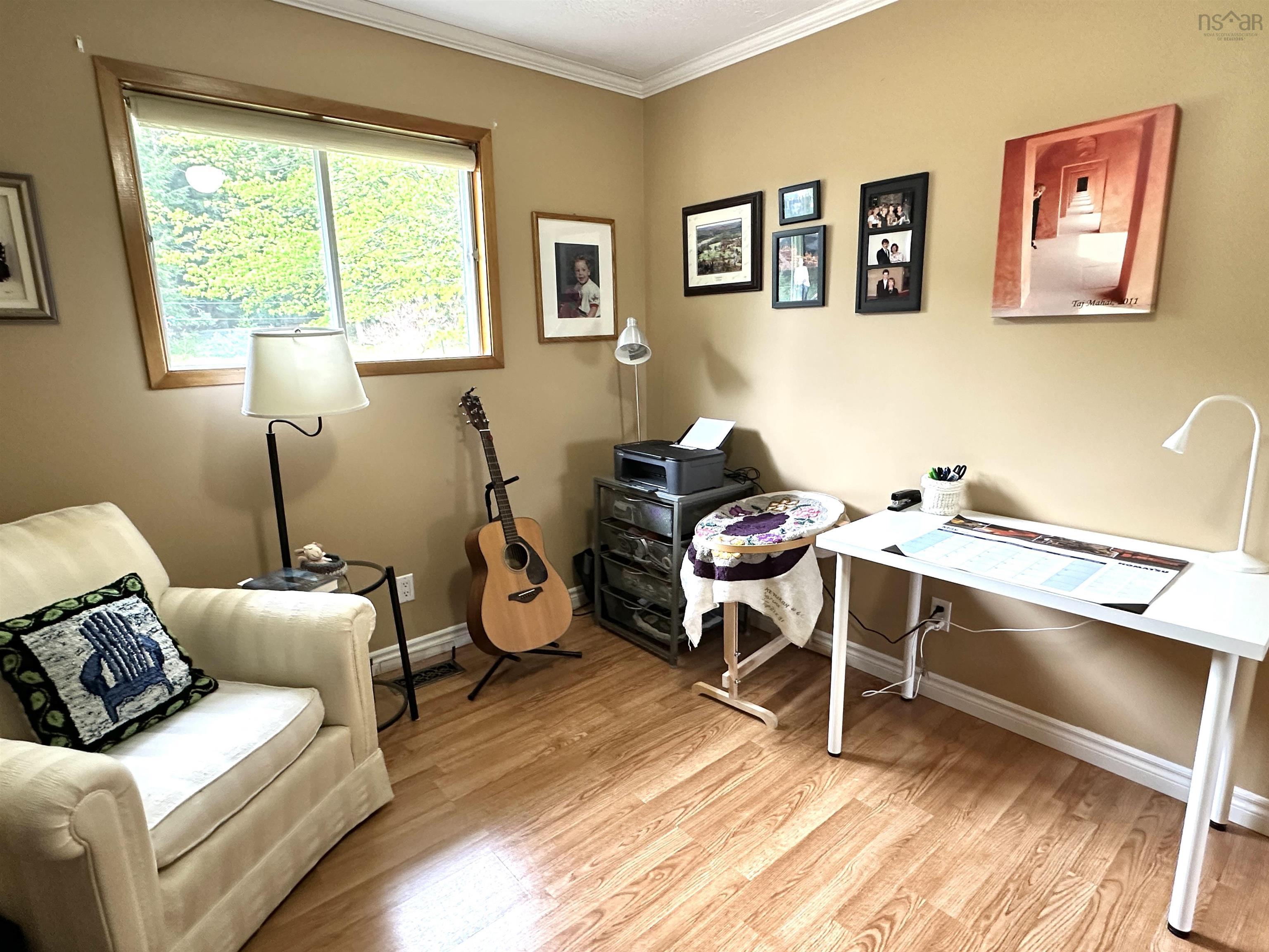 $389,900.00: 2 Delcon Avenue, Pine Grove