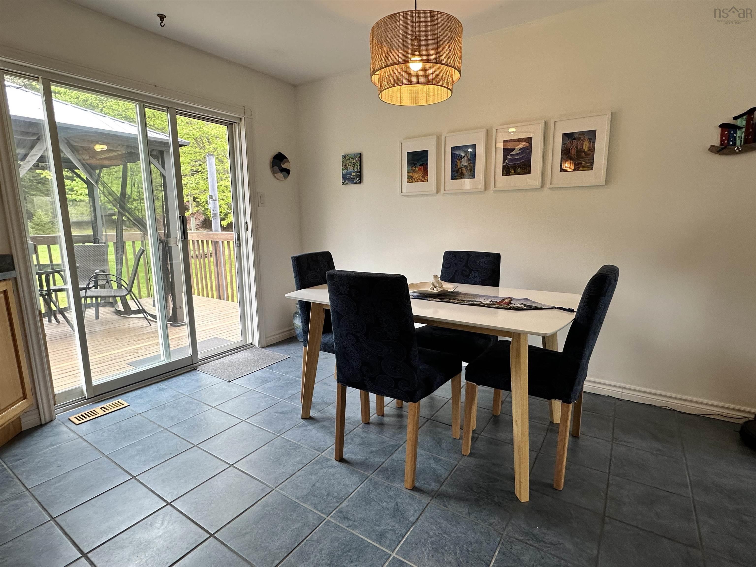 $389,900.00: 2 Delcon Avenue, Pine Grove