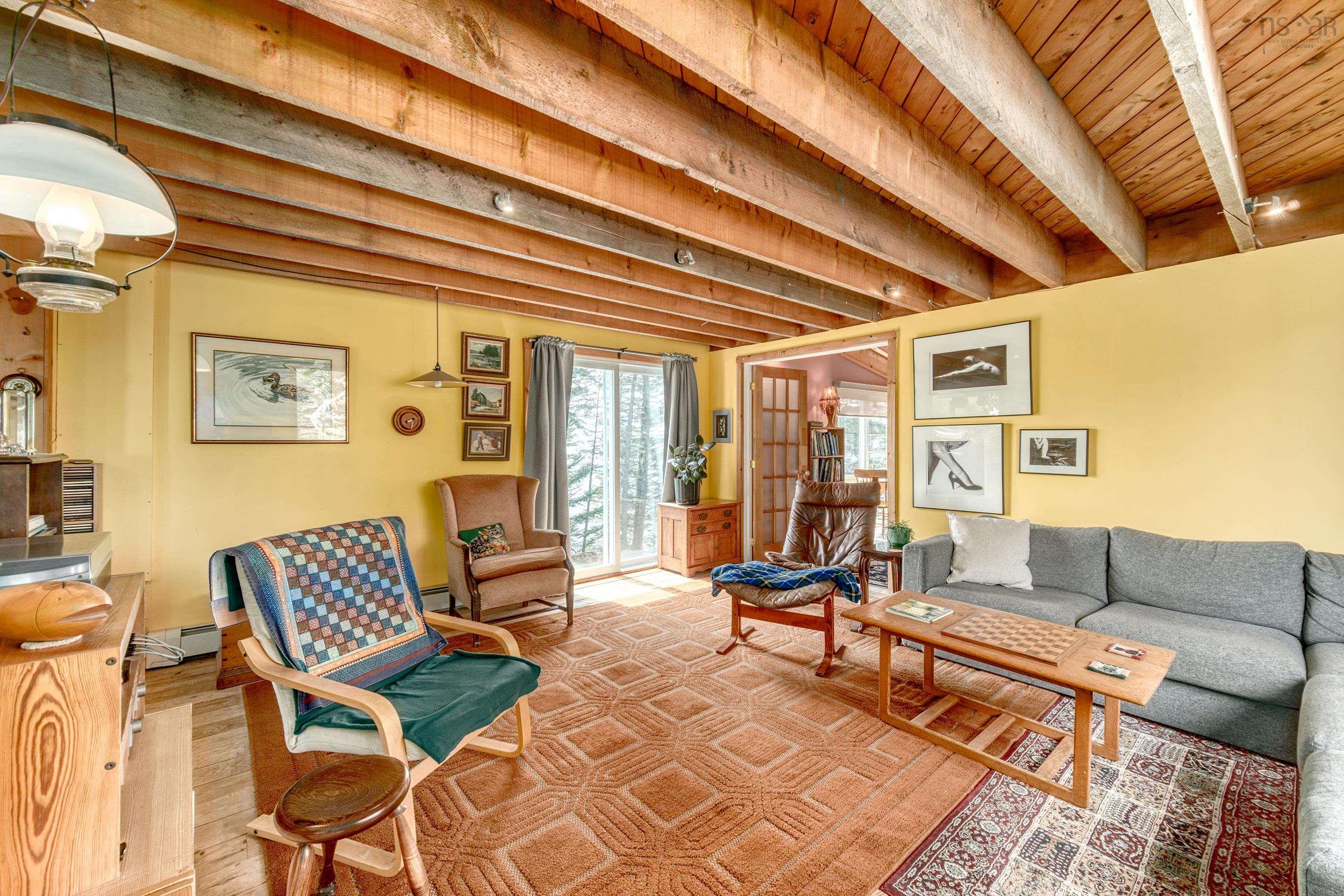 $899,900.00: 19 Stevens Road, Boutiliers Point