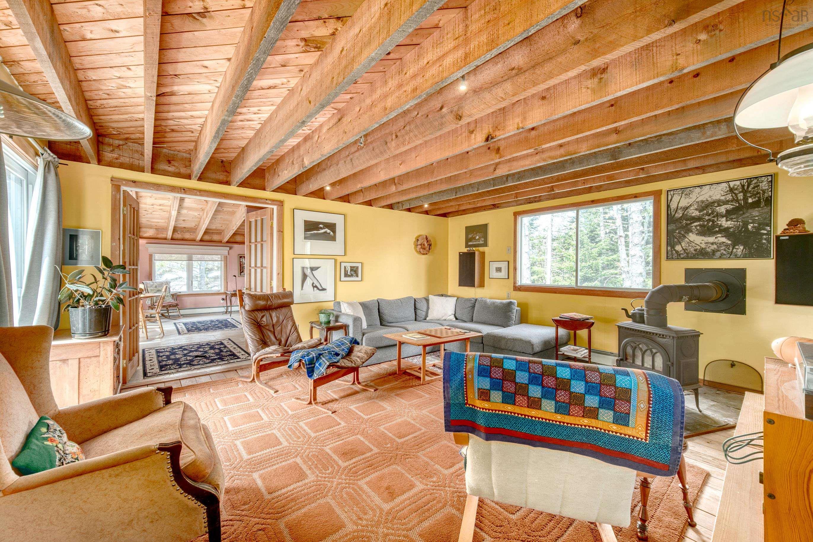 $899,900.00: 19 Stevens Road, Boutiliers Point