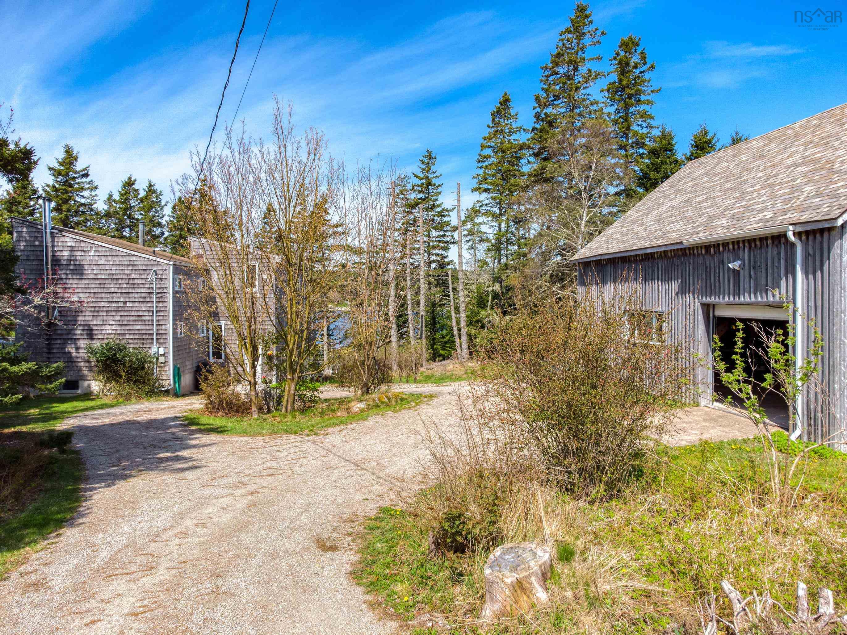 $899,900.00: 19 Stevens Road, Boutiliers Point