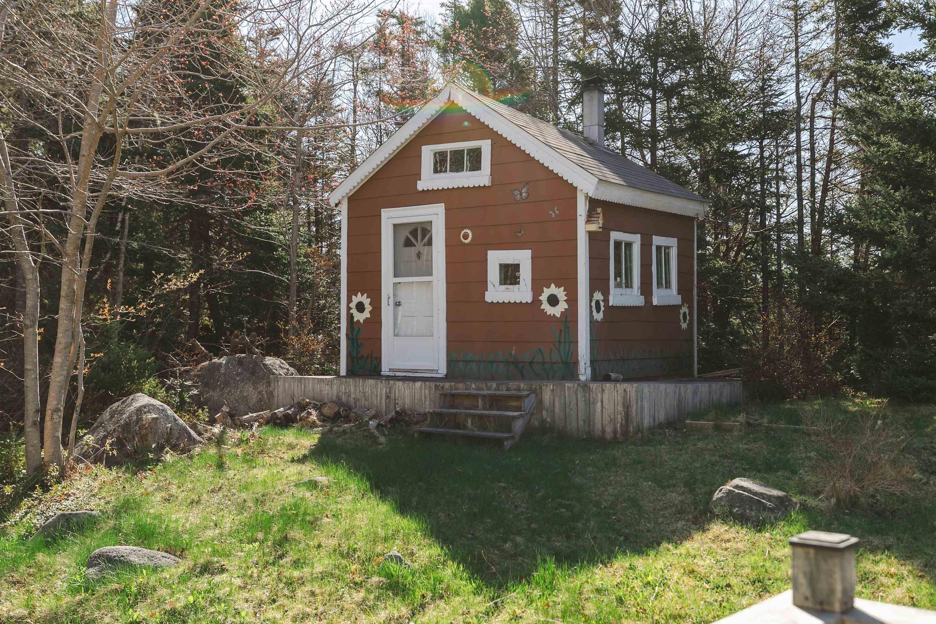 $349,900.00: 4141 Prospect Road, Shad Bay