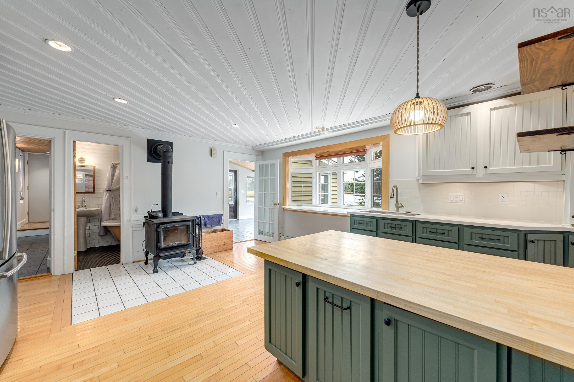 $380,000.00: 9080 Highway 1, Meteghan River