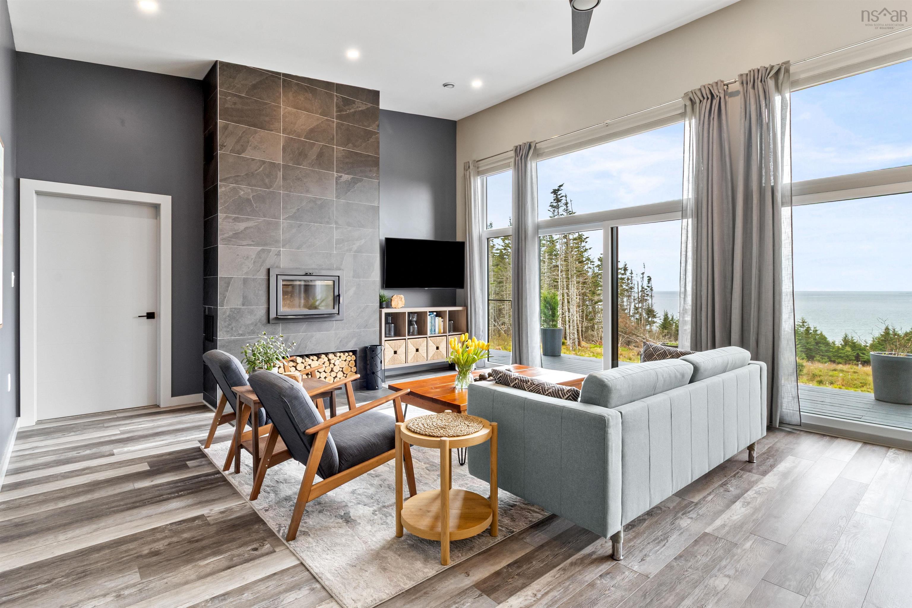 $785,000.00: 110 Kaakwogook Way, Clam Bay