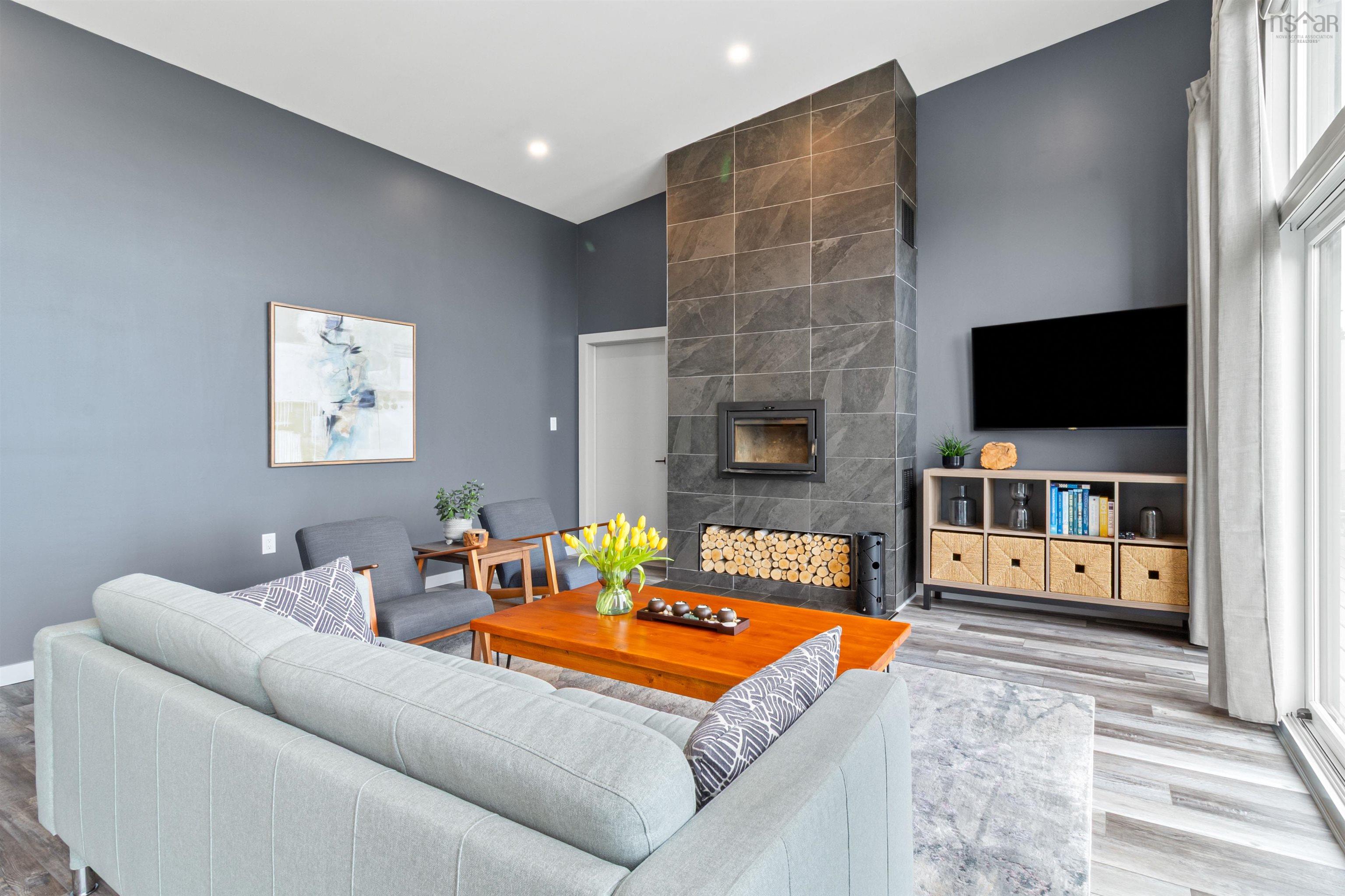 $785,000.00: 110 Kaakwogook Way, Clam Bay