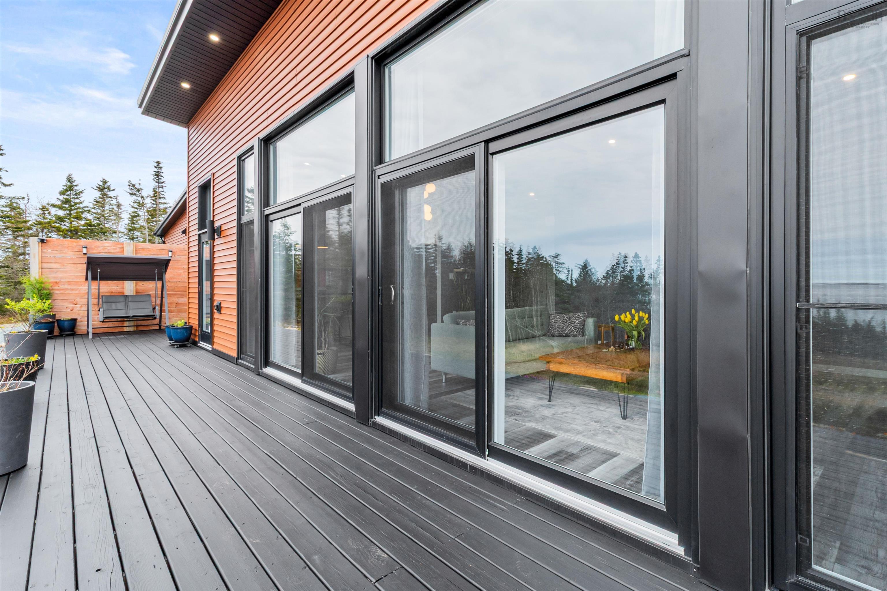 $785,000.00: 110 Kaakwogook Way, Clam Bay