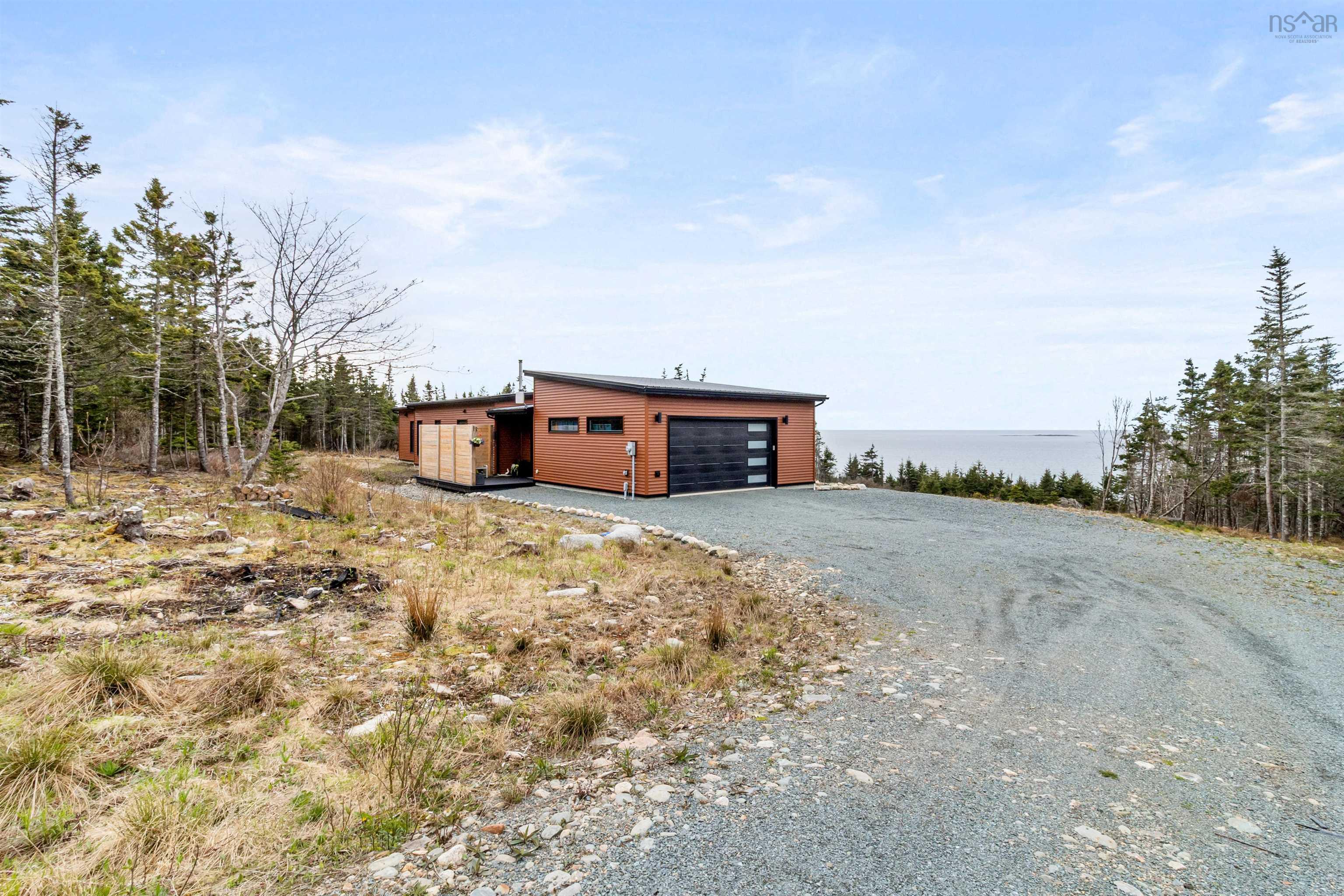$785,000.00: 110 Kaakwogook Way, Clam Bay